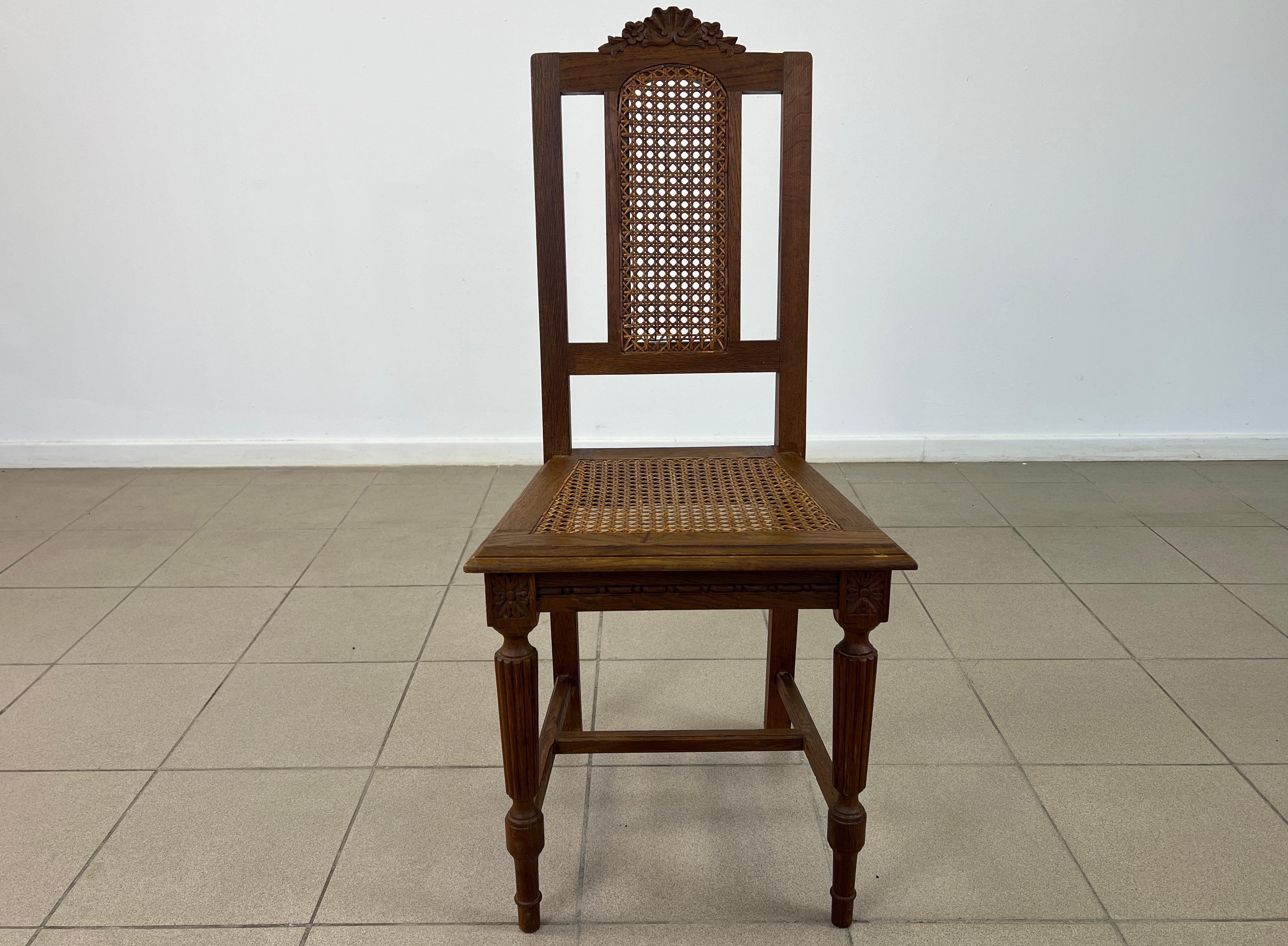 Antique French Colonial Rattan Dining Chairs – Set of 12 im Angebot 1