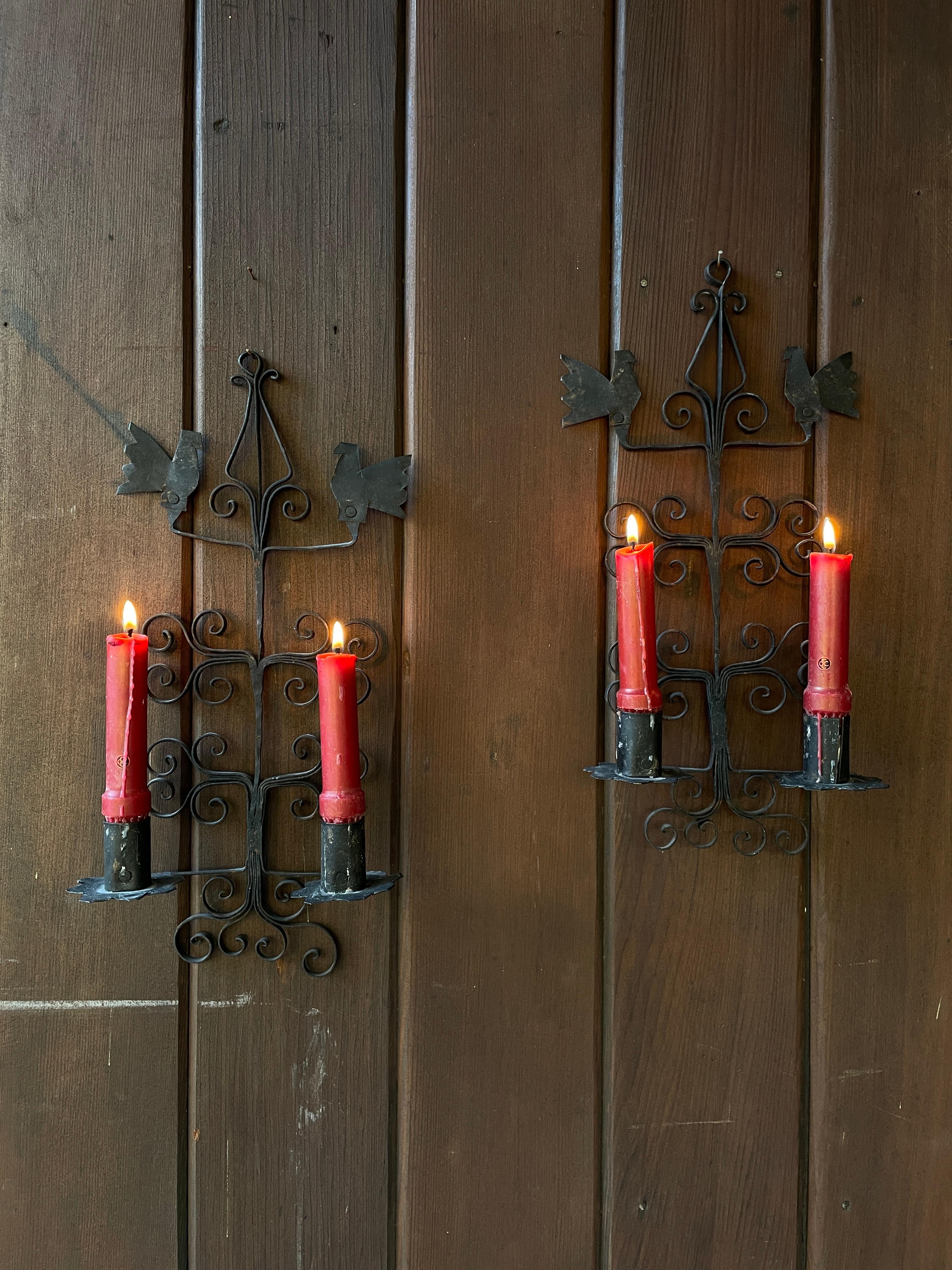 Paire d'appliques à bougies anciennes de style colonial français en vente 4