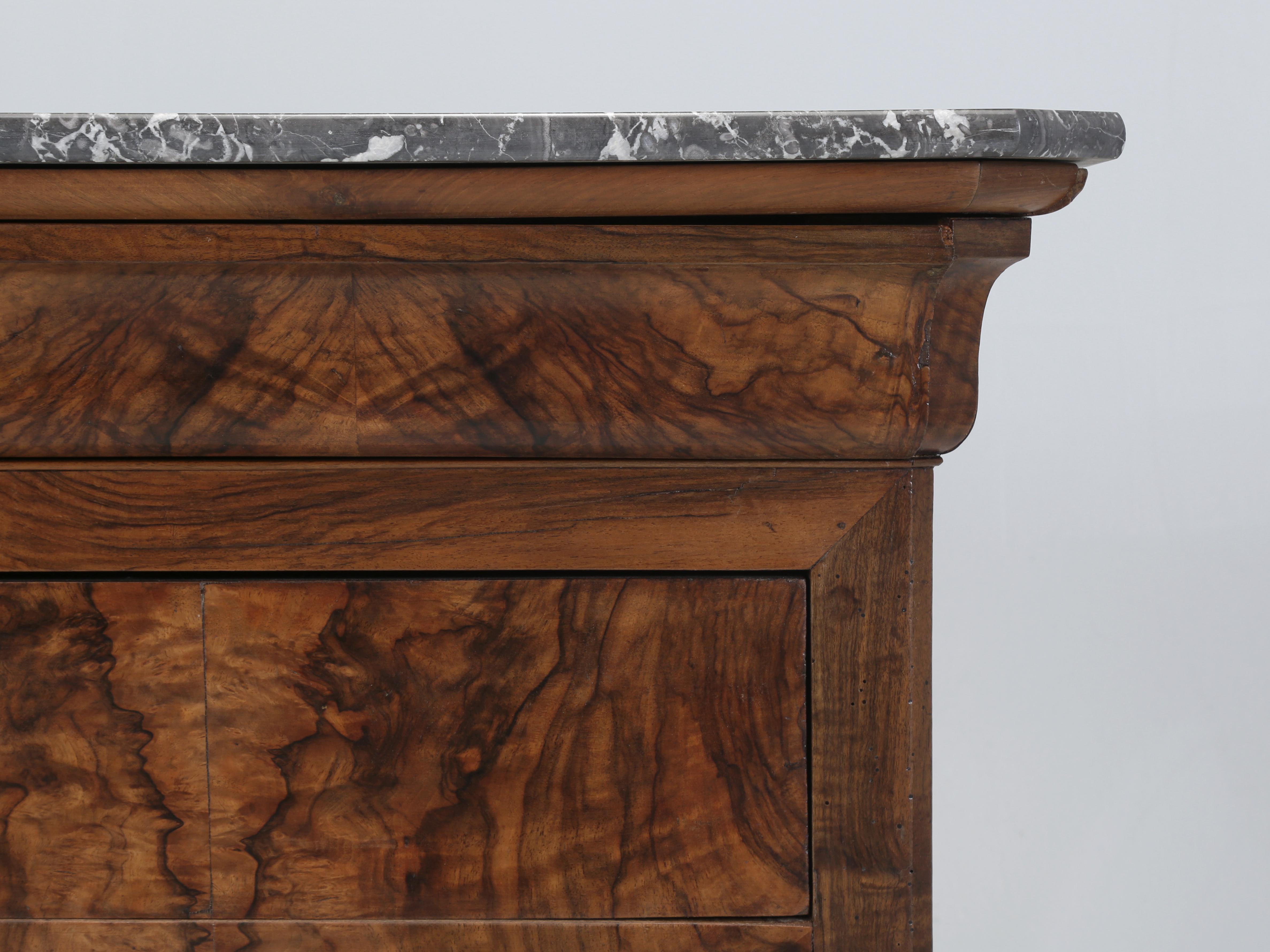 Antique French Commode Louis Philippe Style Burl Walnut Book-Matched Marble Top For Sale 3