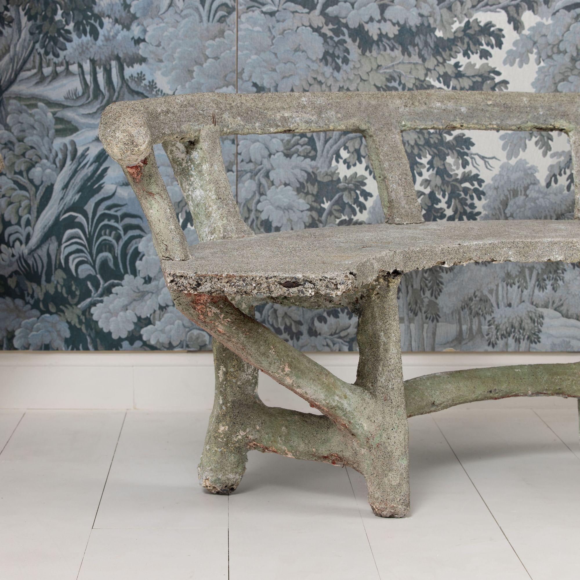 Antique French Faux Bois Concrete Demi Lune Banco de jardín Francés en venta