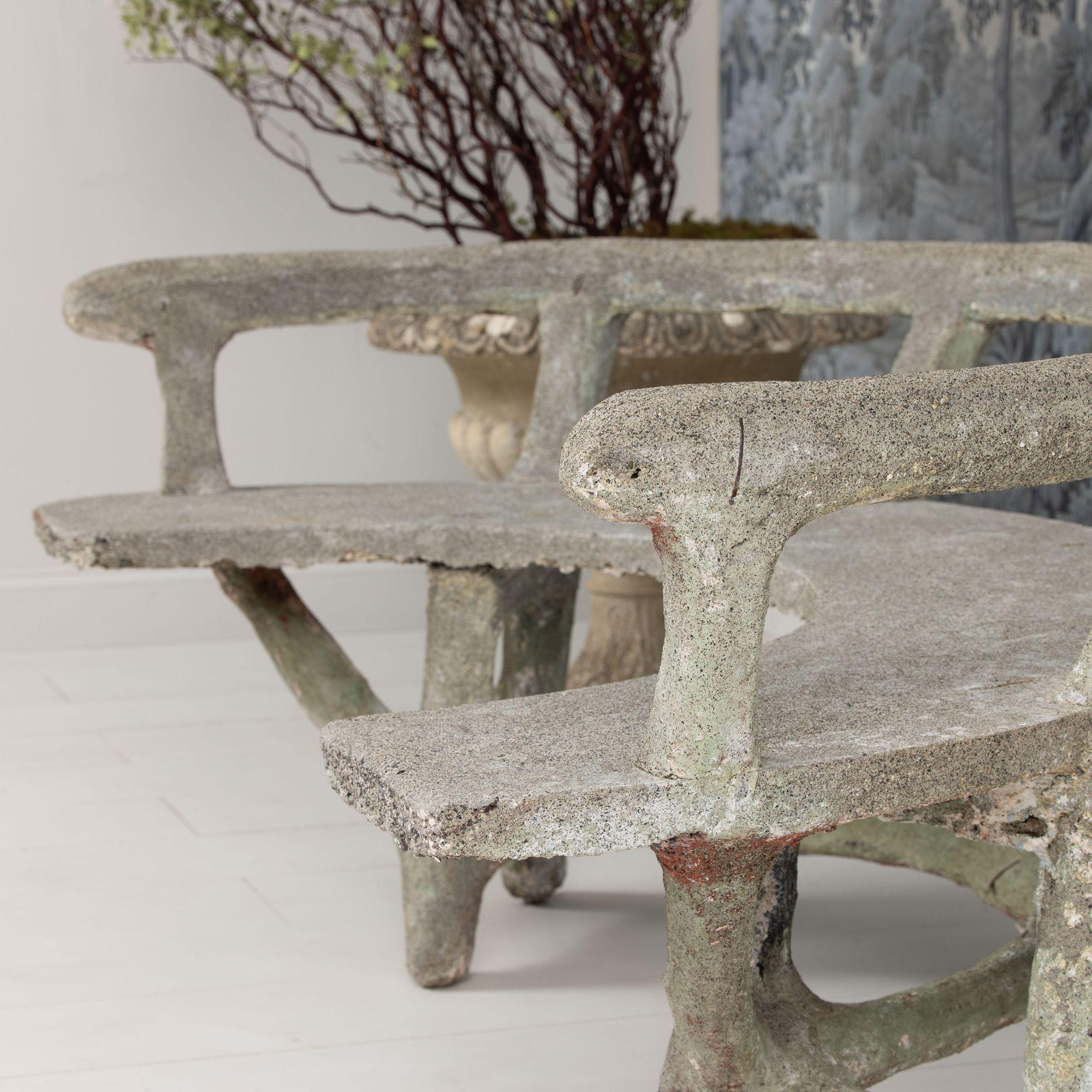 Antique French Faux Bois Concrete Demi Lune Banco de jardín siglo XX en venta