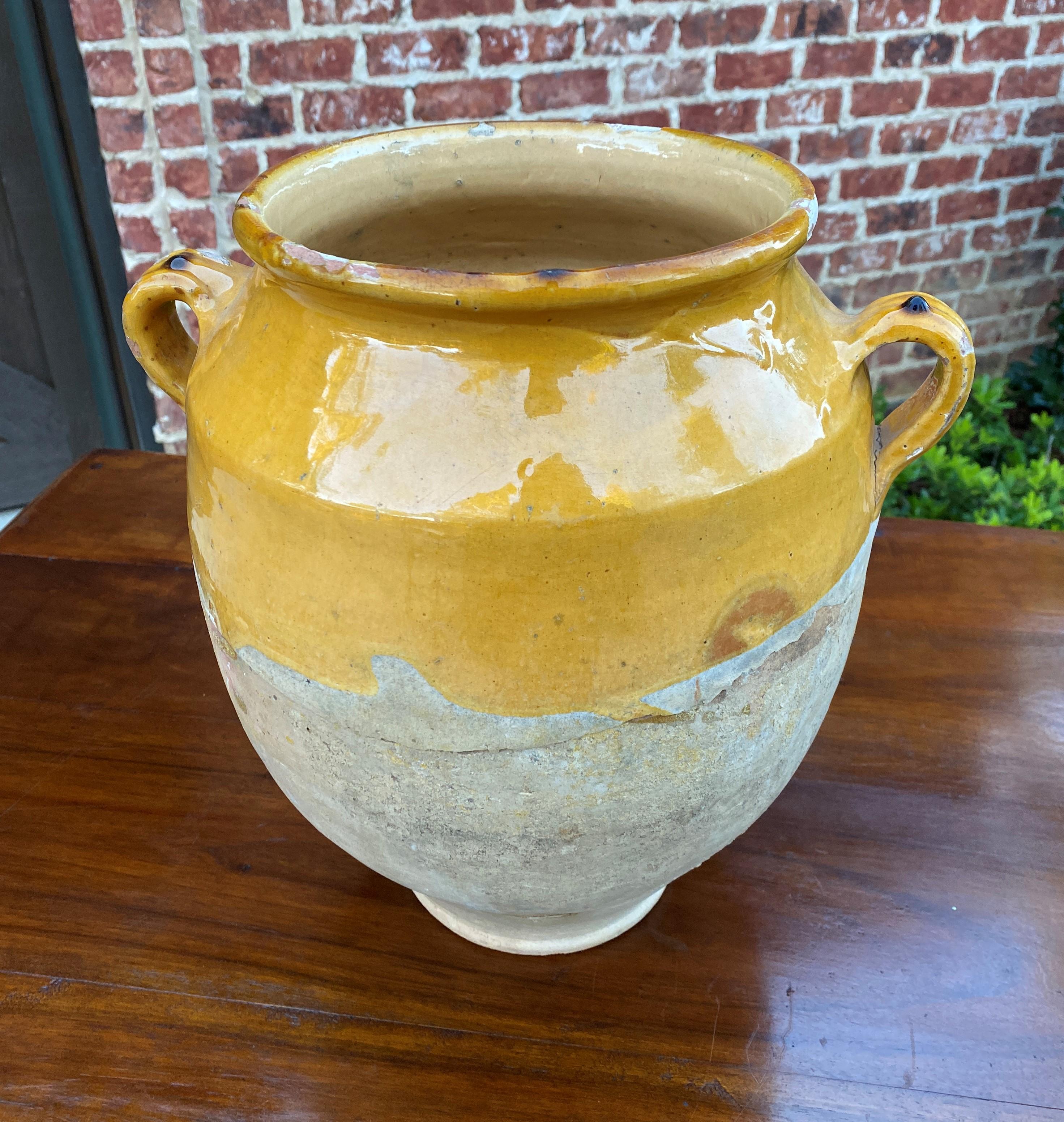 Français Grand pot à confiture français ancien en poterie émaillée jaune or - Pot en terre cuite n° 1