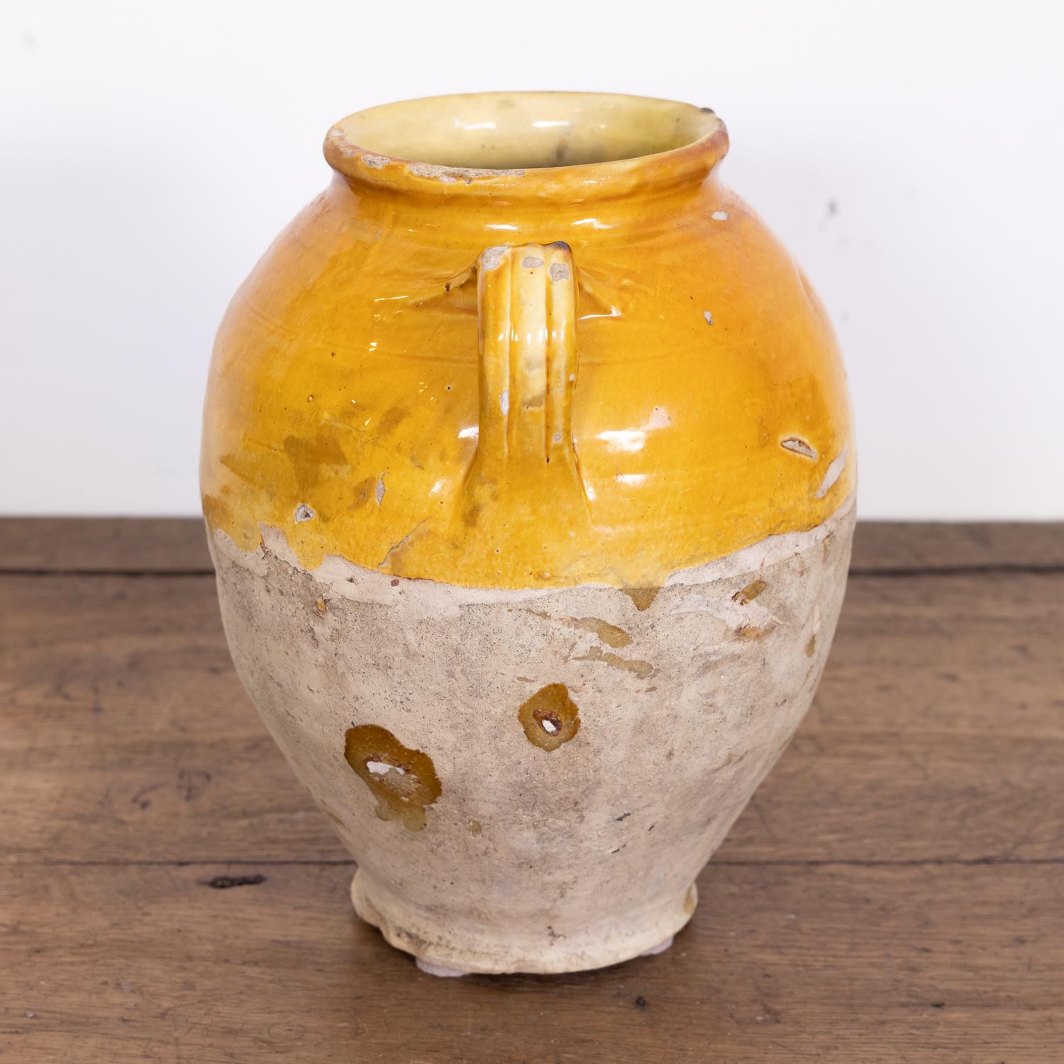 Antique French Confit Pot or Pot de Confit with Yellow Glaze In Good Condition In Birmingham, AL