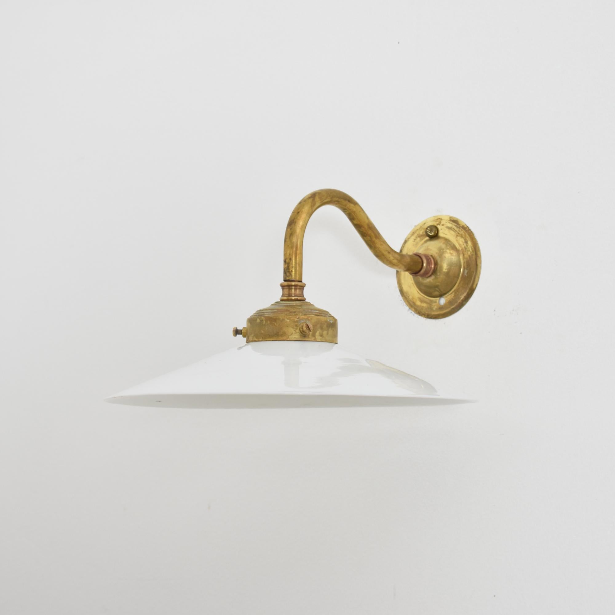 20th Century Antique French Coolie Glass Frill Brass Wall Task Kitchen Light Lamp For Sale