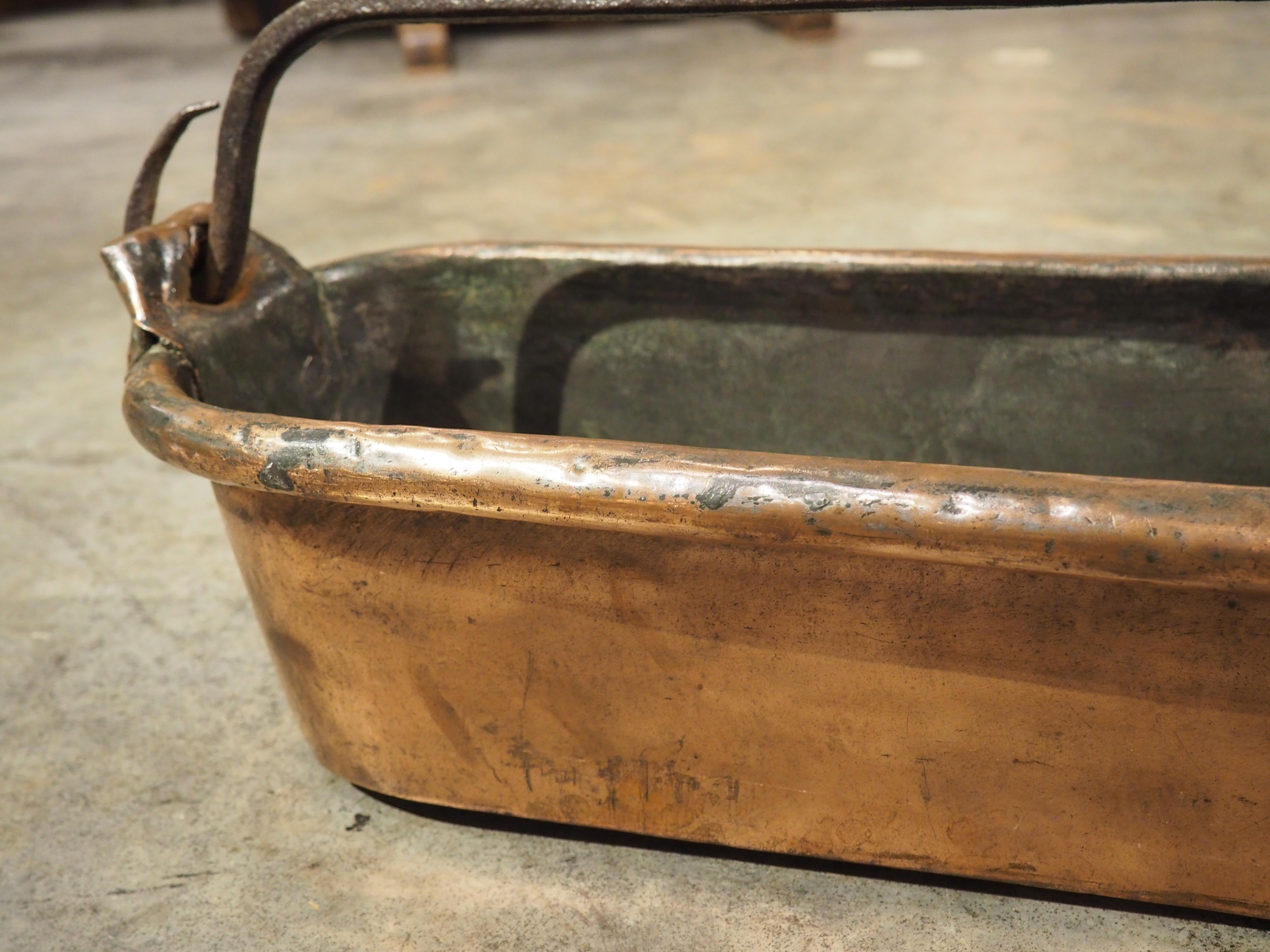 XVIIIe siècle et antérieur pêcheur Poissonniere français ancien en cuivre et fer forgé, 18ème siècle en vente