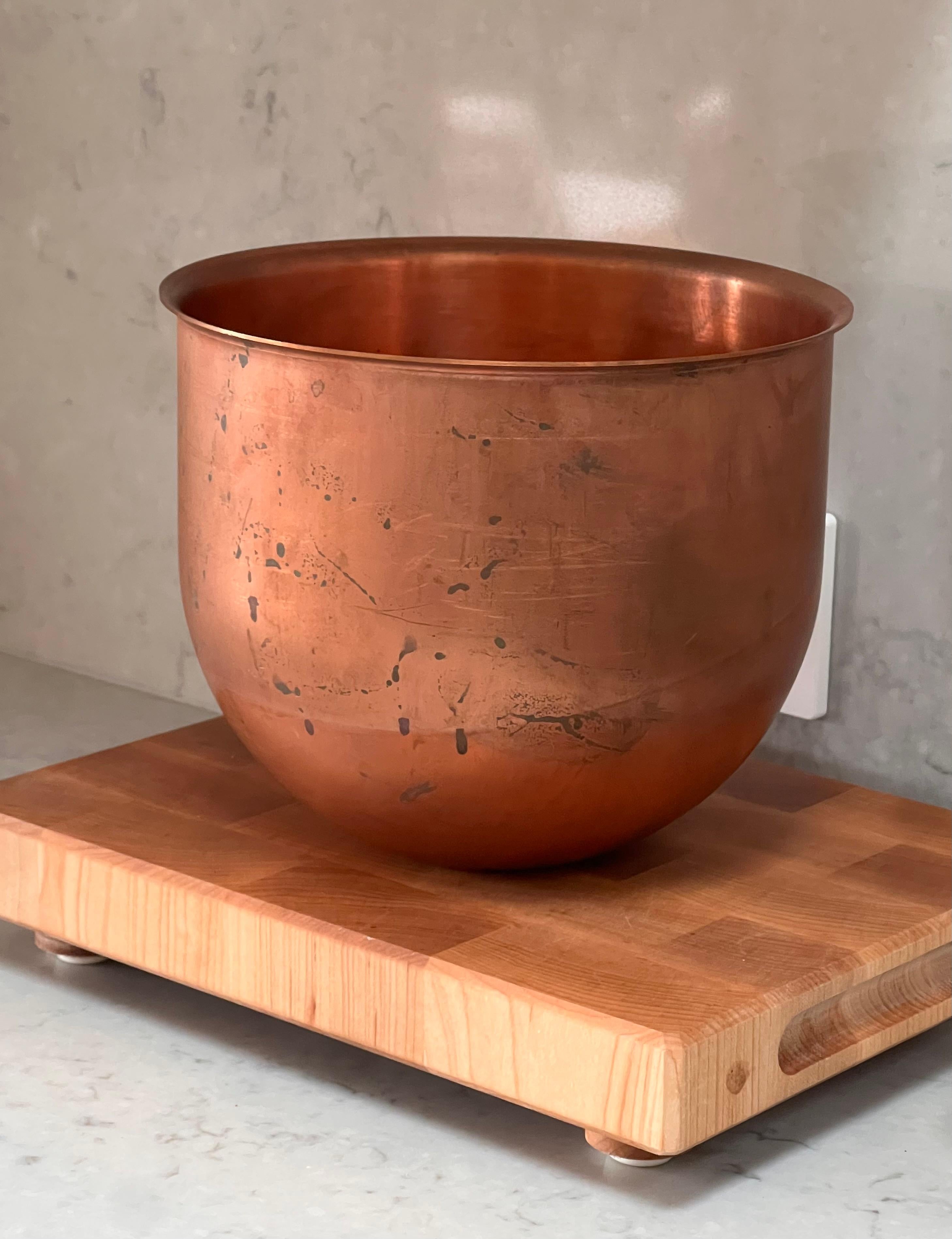 Antique French copper bowl, 19th century For Sale 14