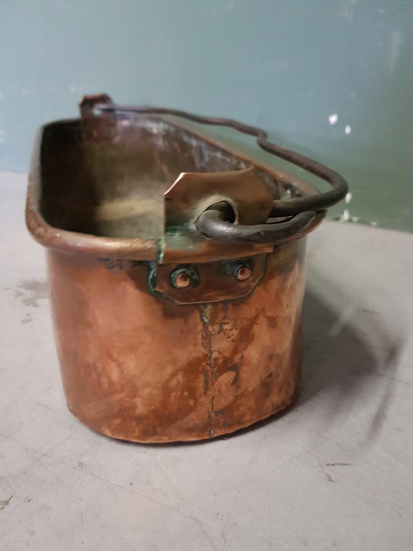 Antique French Copper Fish Pan Decorated with Coat of Arms In Good Condition For Sale In Raalte, NL