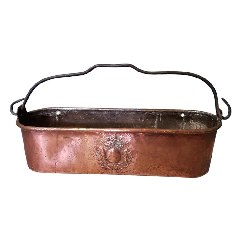 Antique French Copper Fish Pan Decorated with Coat of Arms For Sale