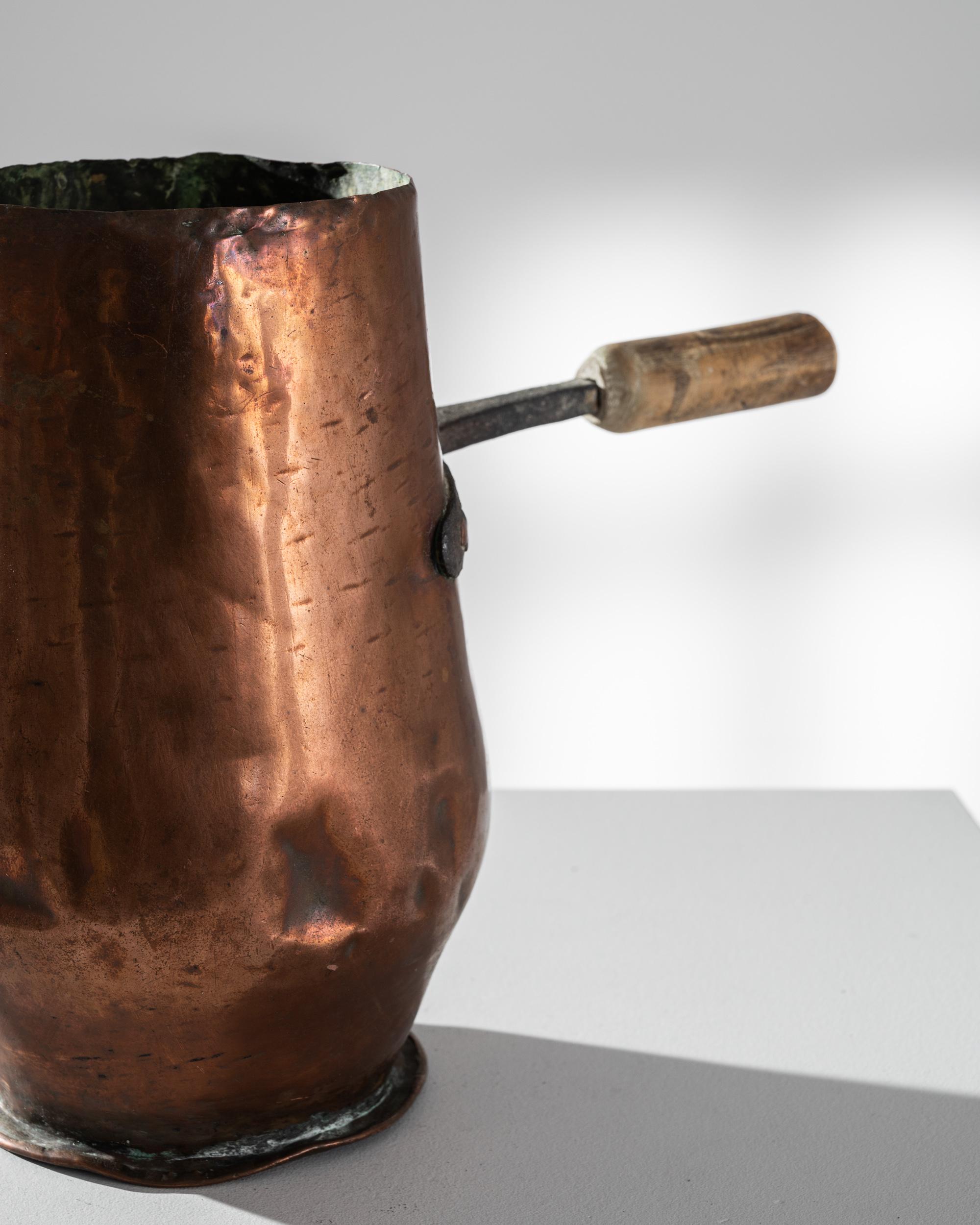 18th Century and Earlier Antique French Copper Pot