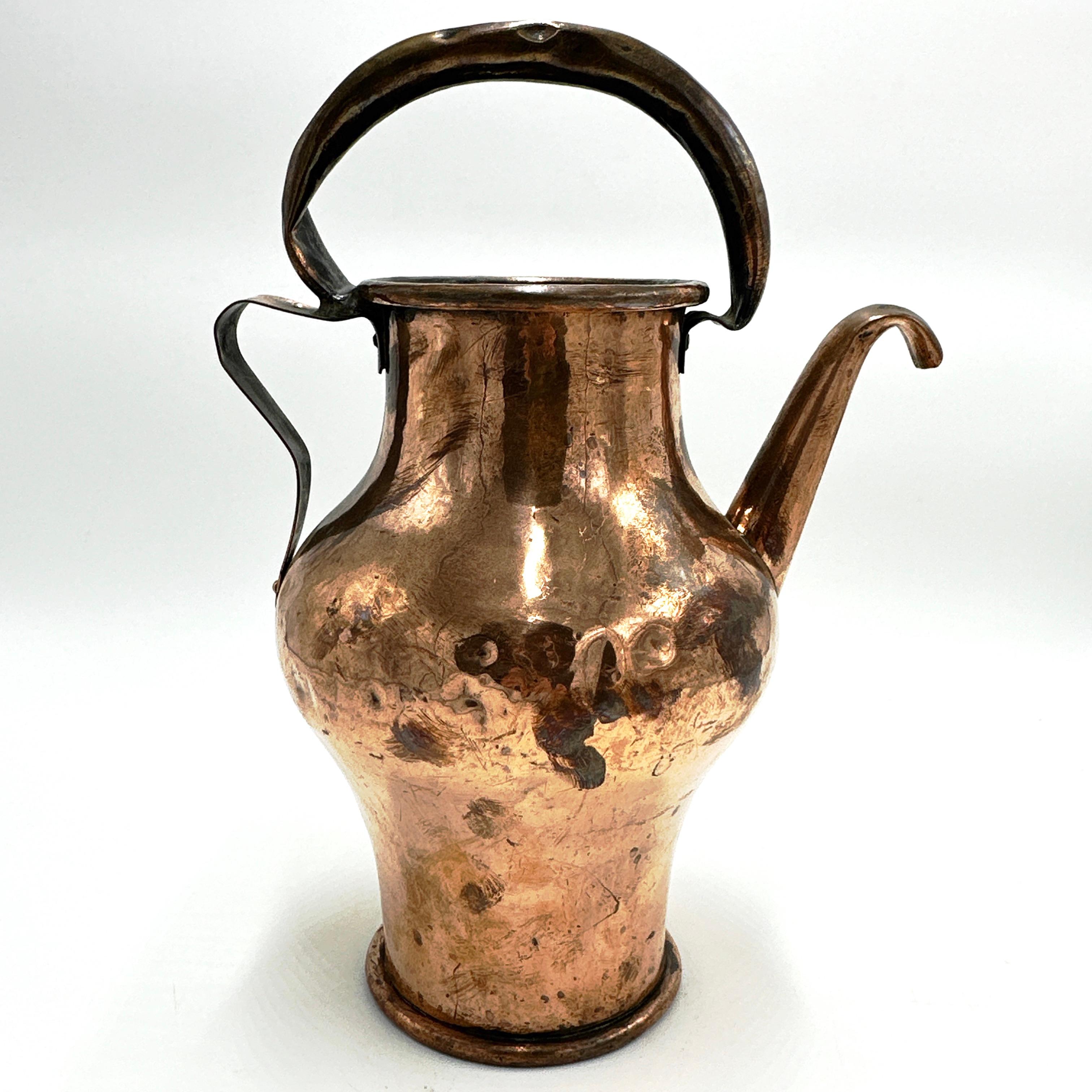 Antike französische Kupfer-Wasserdose aus Kupfer im Angebot 1