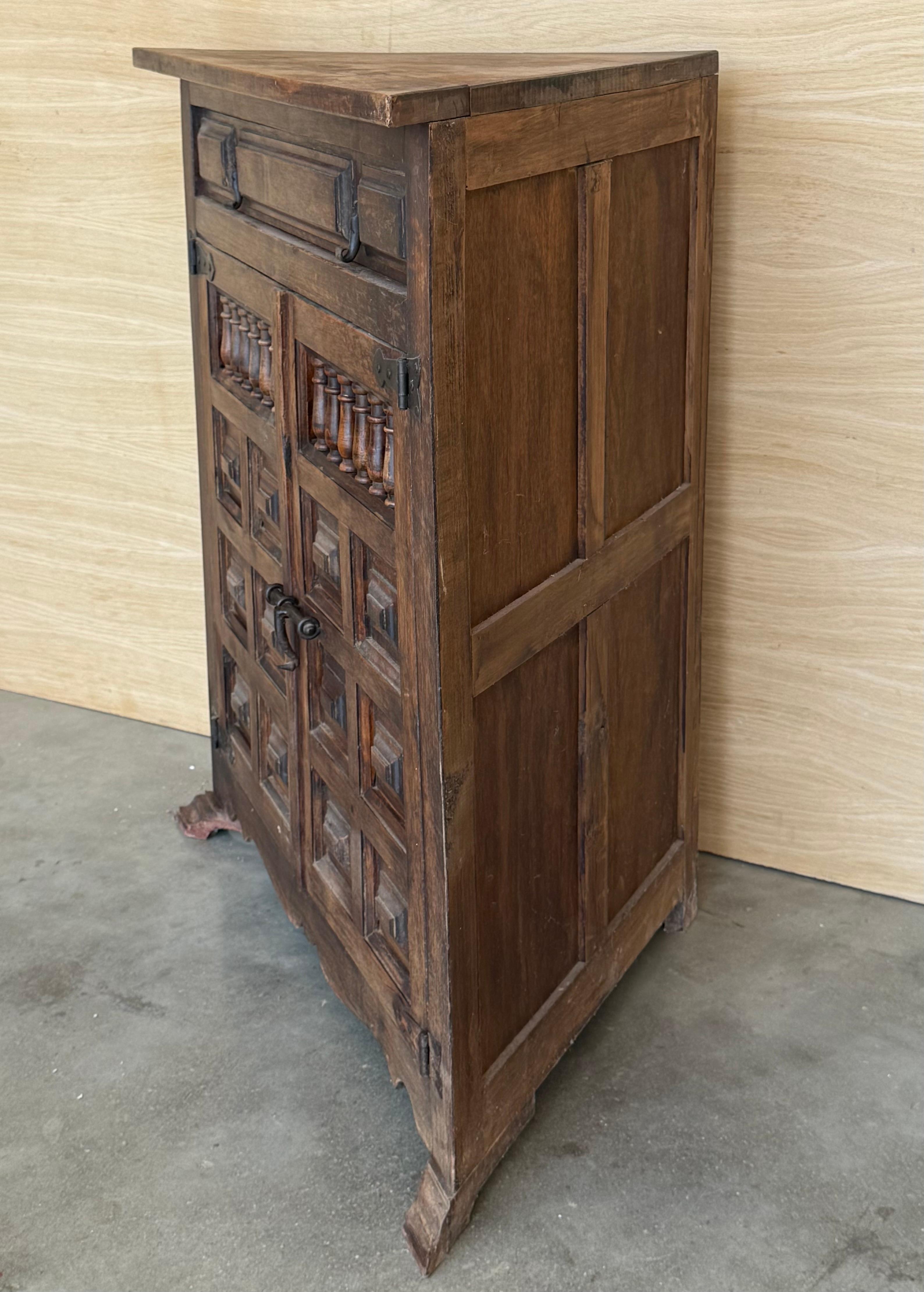 Espagnol Antique French Corner Cabinet Cupboard Storage with Drawer and Door en vente