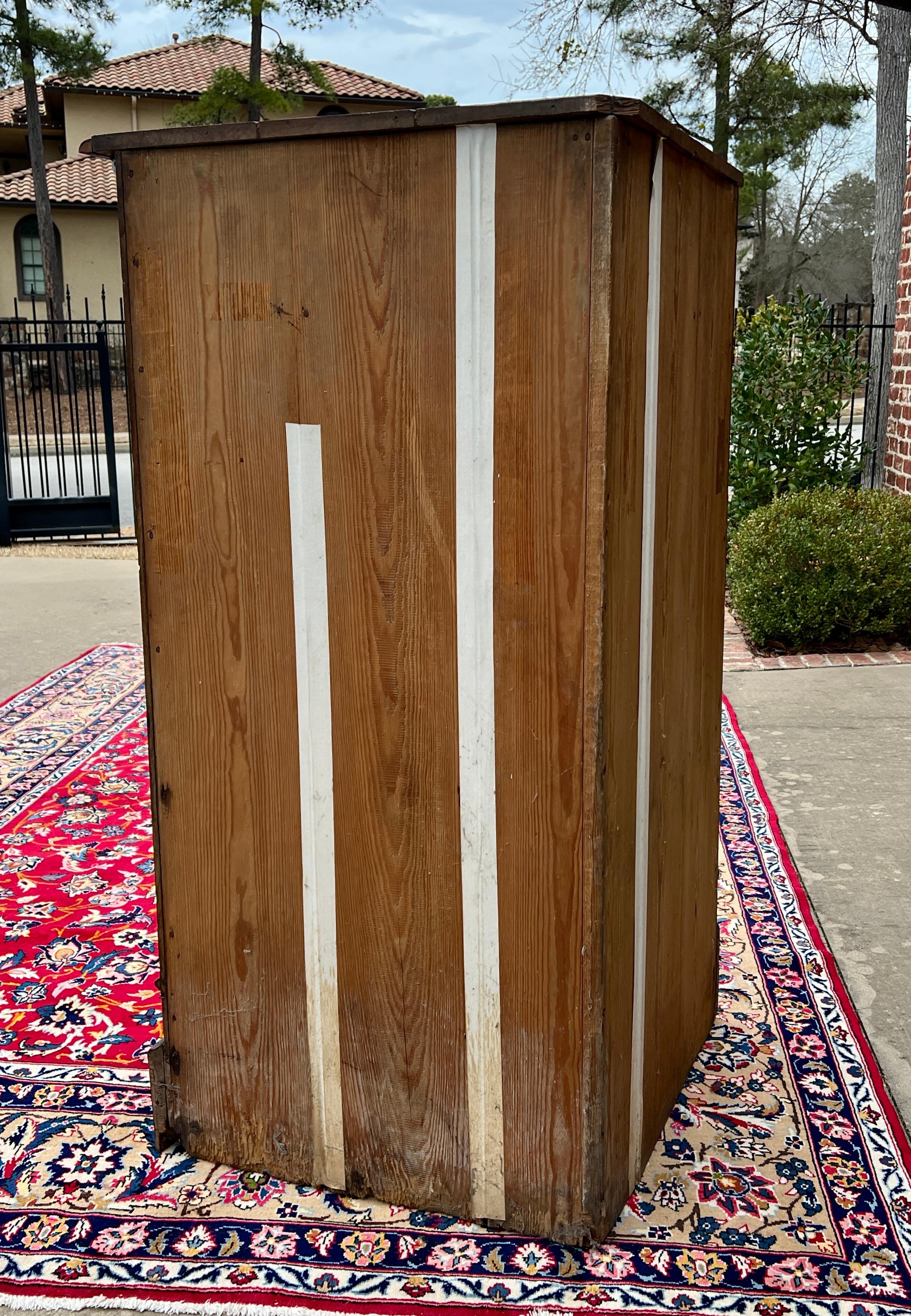 Antique French Corner Cabinet Armario con Cajón Llave Roble ALTO S. XIX en venta 13