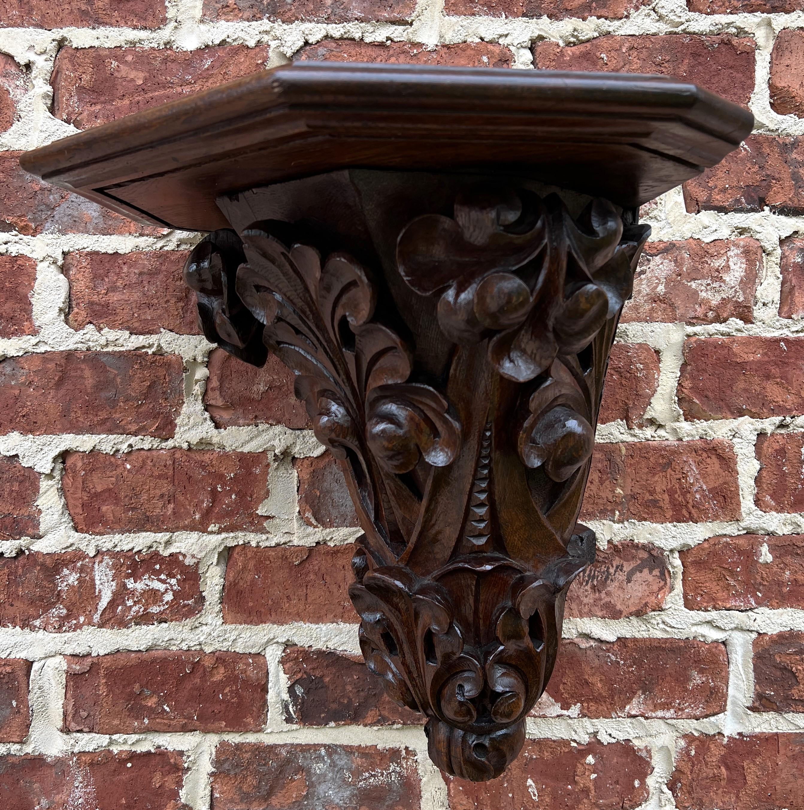 Antique French Corner Corbel Wall Shelf Hanging Wall Decor Carved Oak, 19th C For Sale 4