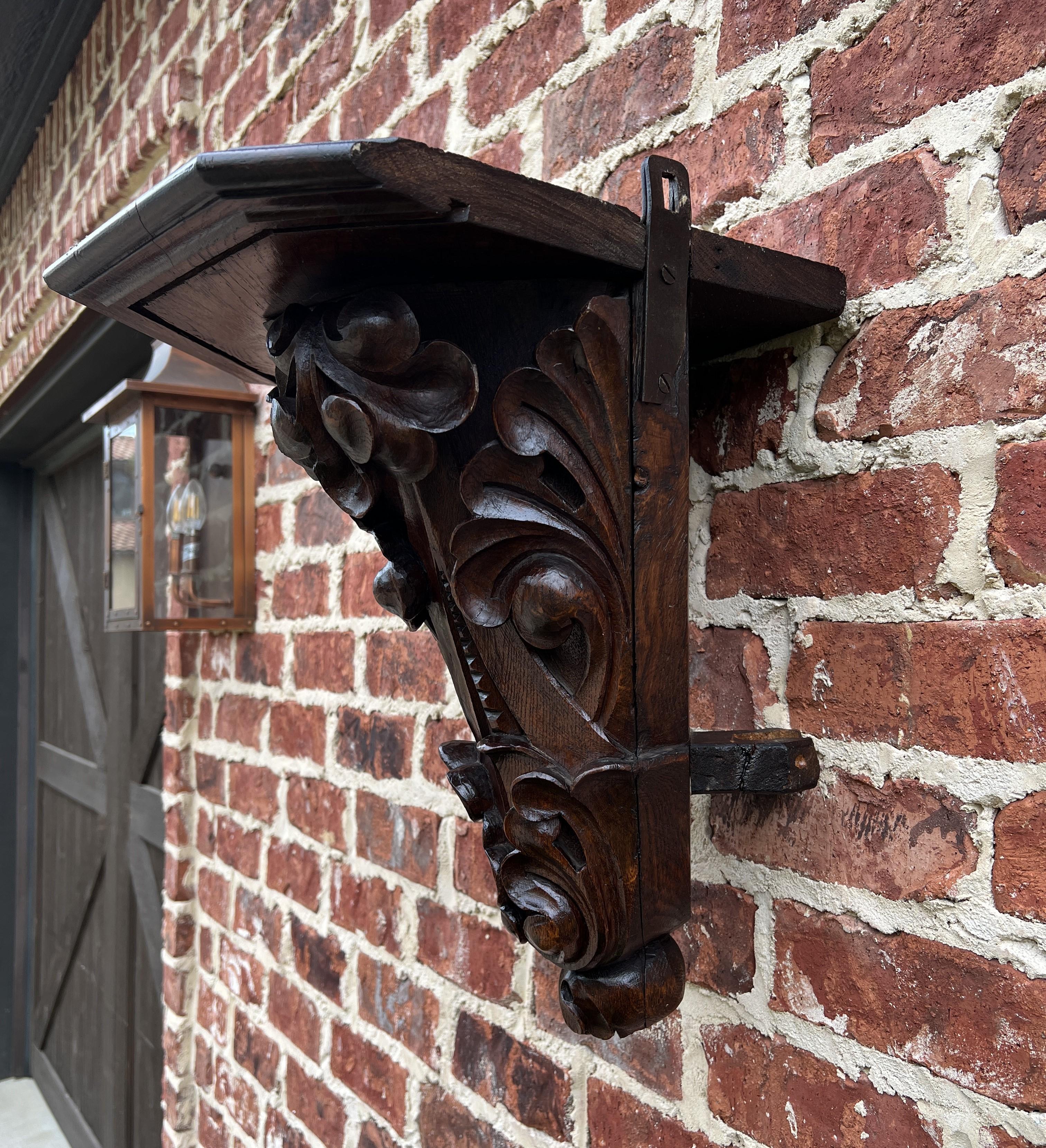 Antique French Corner Corbel Wall Shelf Hanging Wall Decor Carved Oak, 19th C For Sale 5