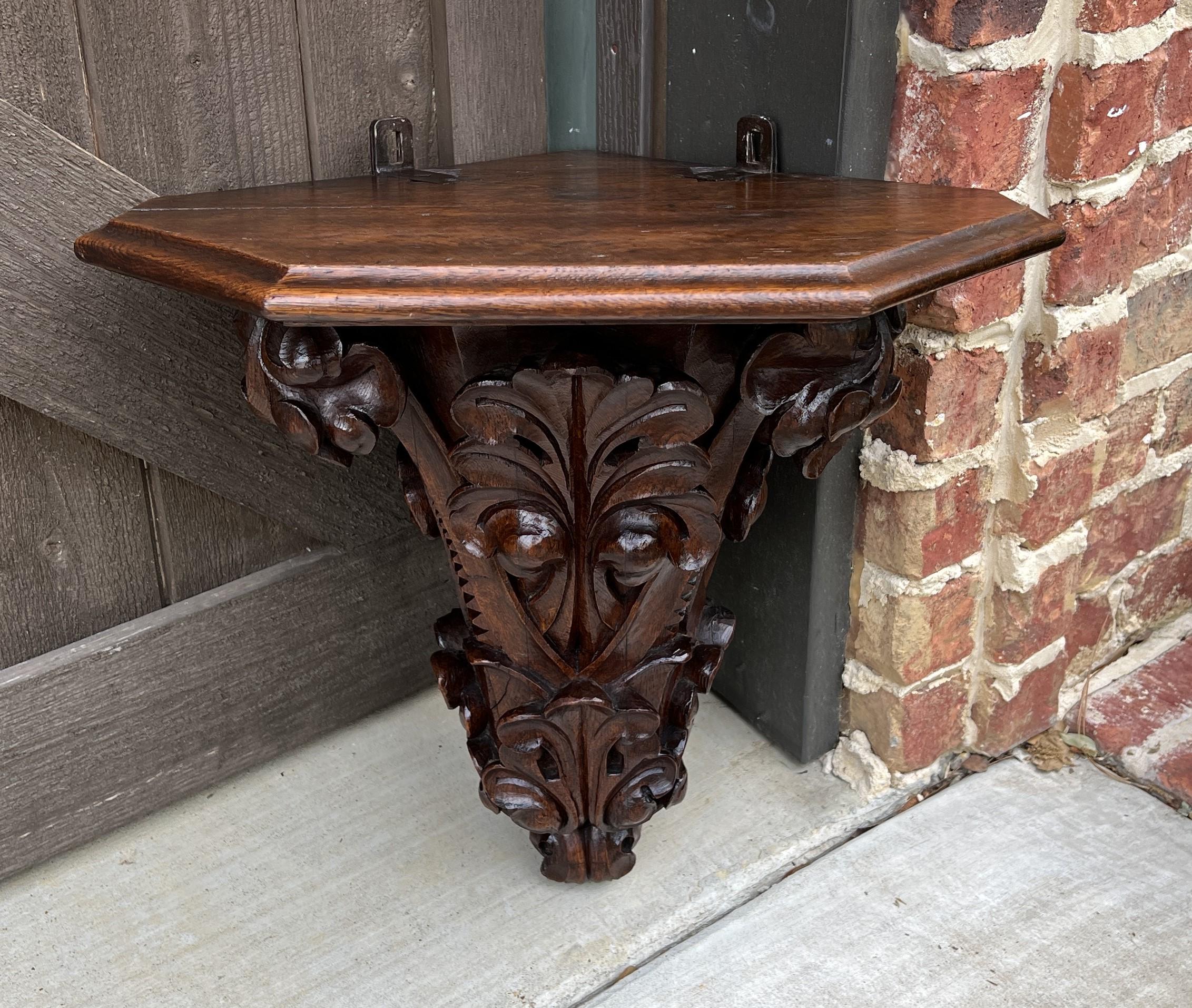 Antique French Corner Corbel Wall Shelf Hanging Wall Decor Carved Oak, 19th C For Sale 7
