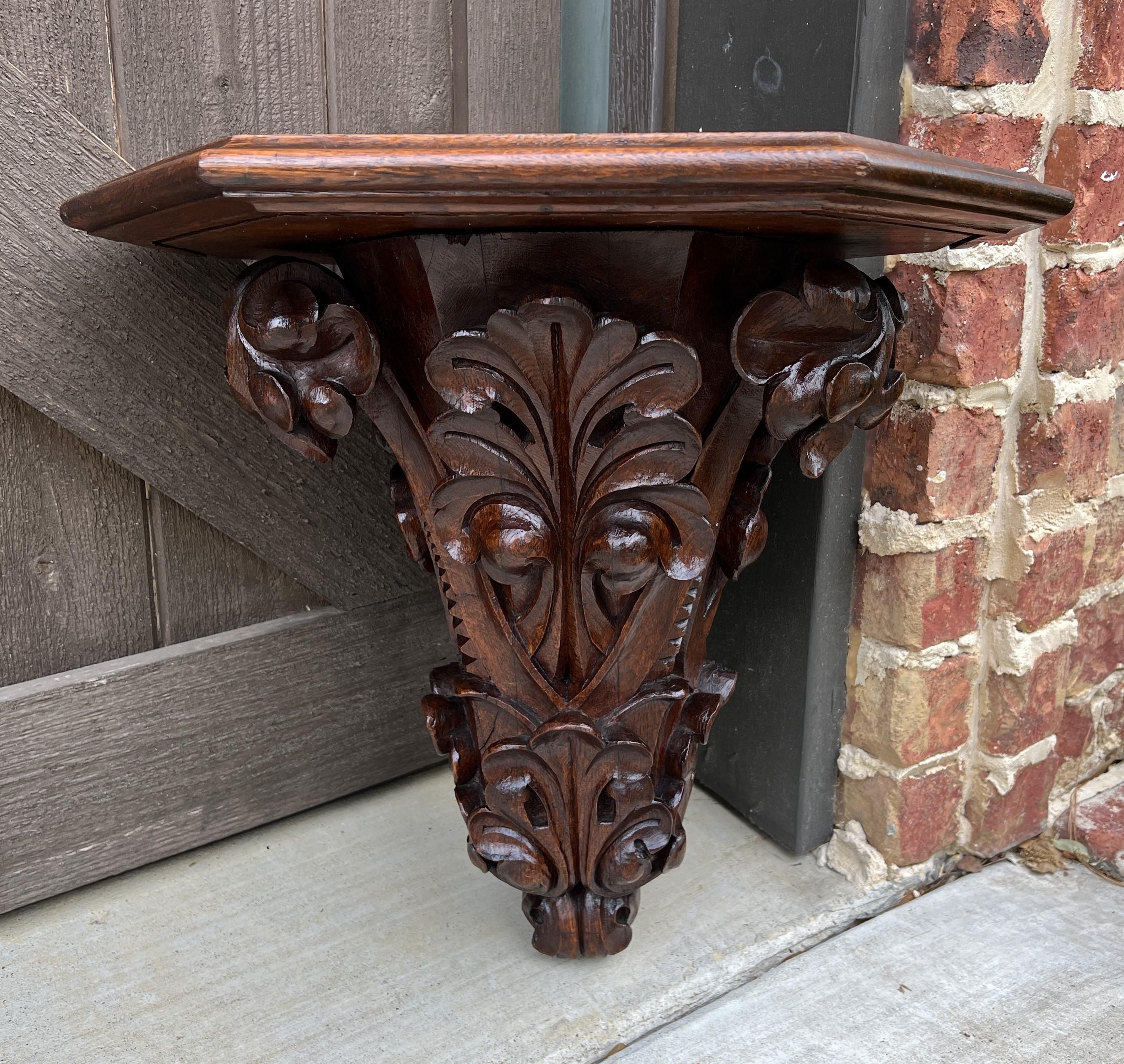 Renaissance Revival Antique French Corner Corbel Wall Shelf Hanging Wall Decor Carved Oak, 19th C For Sale