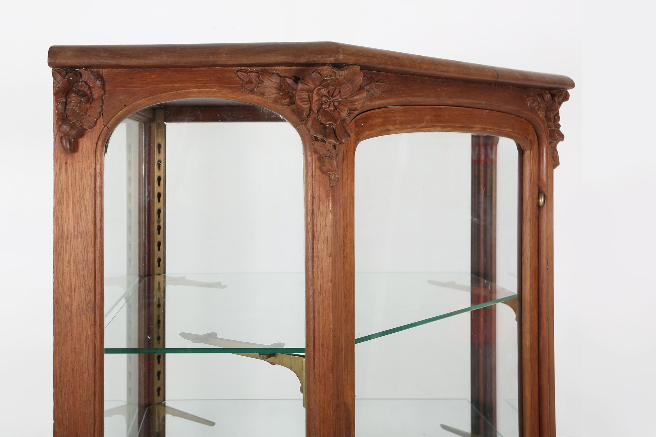 Antique French counter display case in oak, ca. 1900 6
