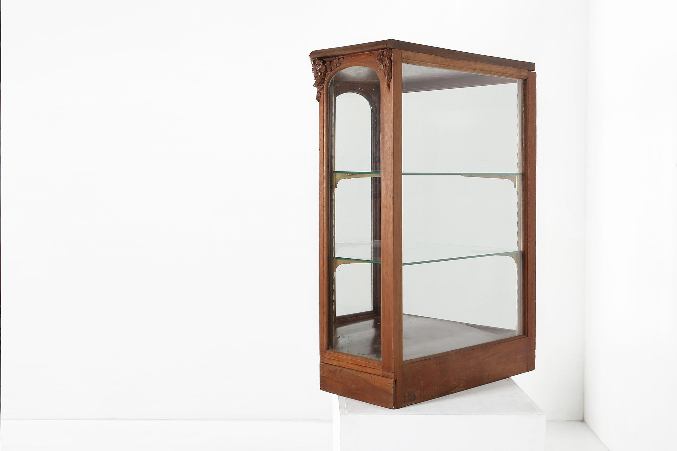 Romantic Antique French counter display case in oak, ca. 1900