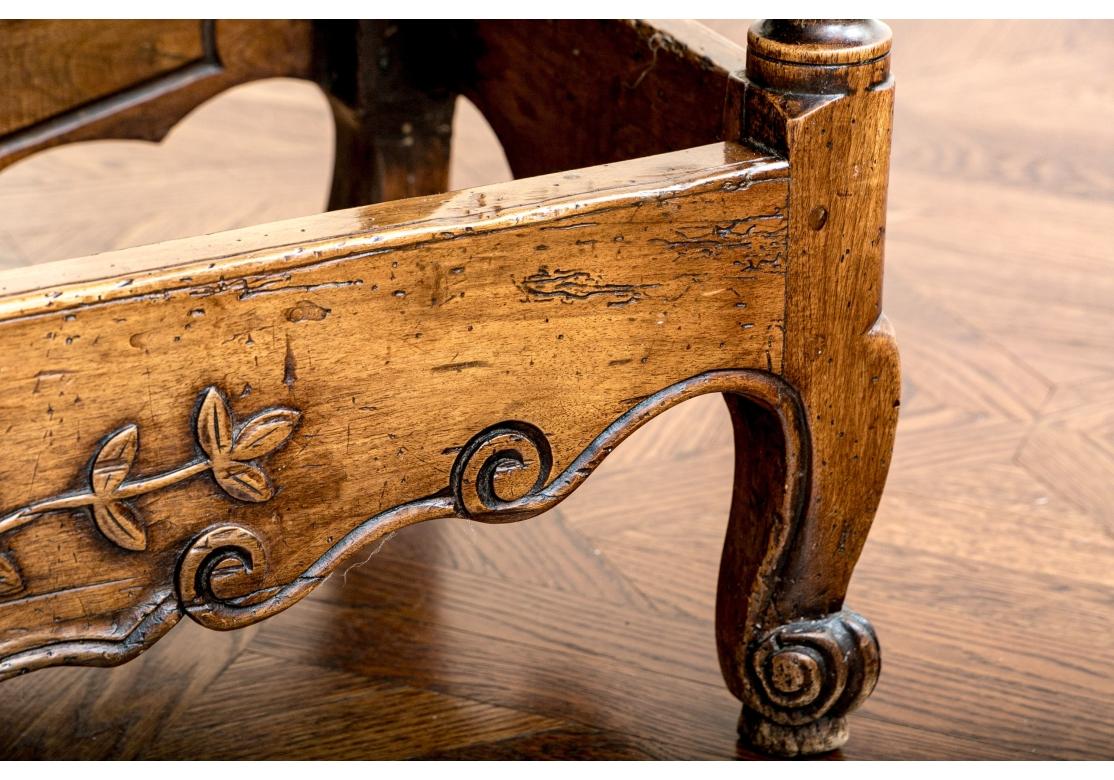 Antique French Country Papelera Sobre Soporte en venta 6