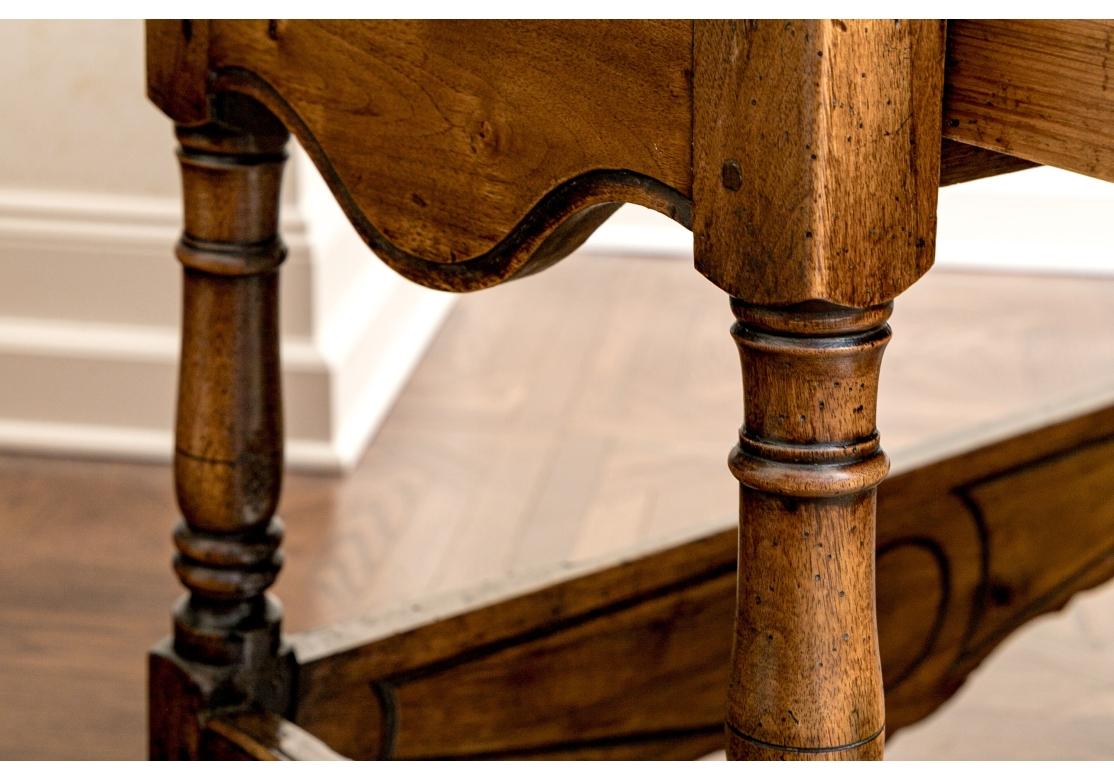 Antique French Country Papelera Sobre Soporte en venta 8