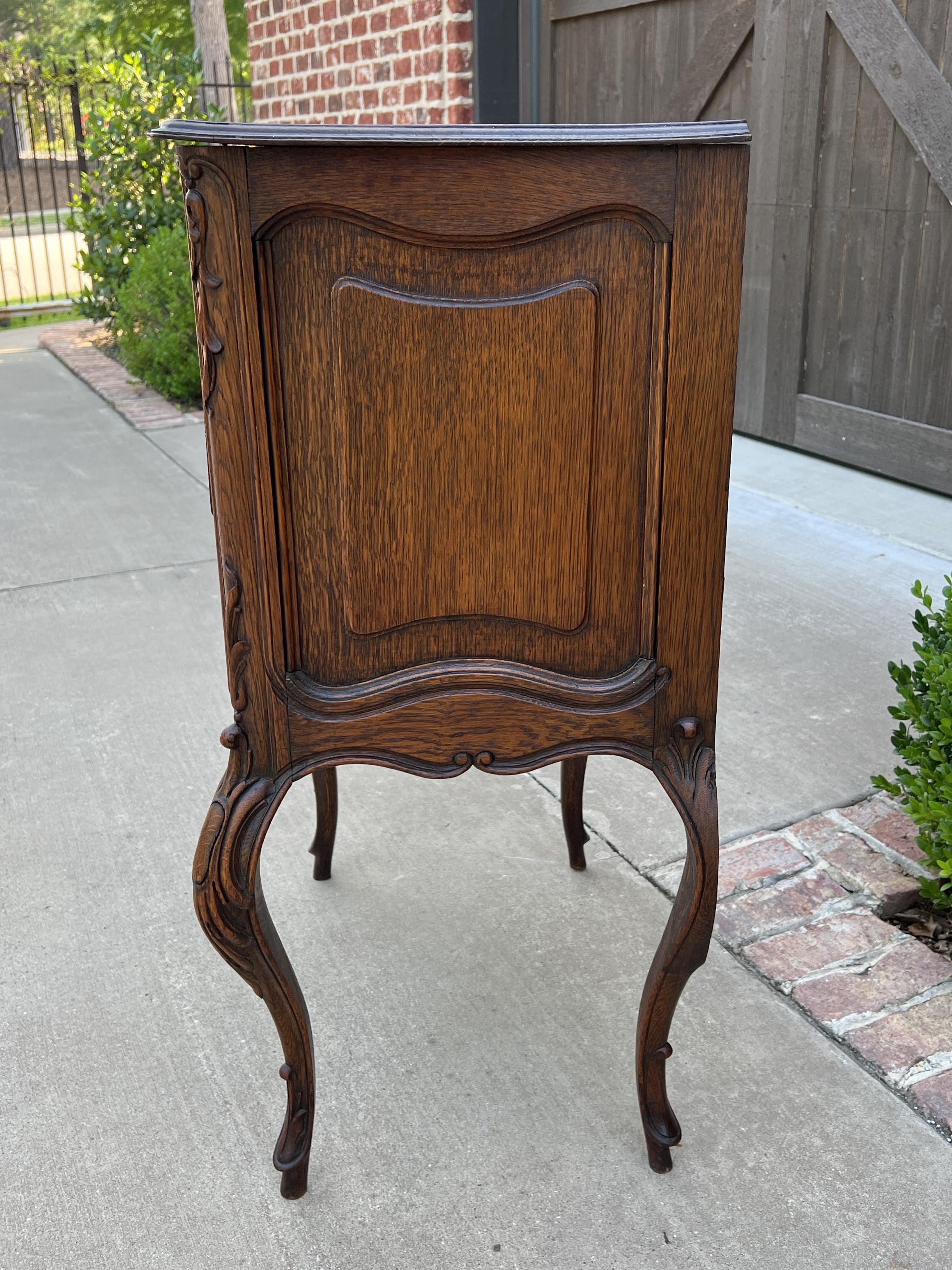 Antique French Country Chest of Drawers Lingerie Cabinet Nightstand with Keys 1