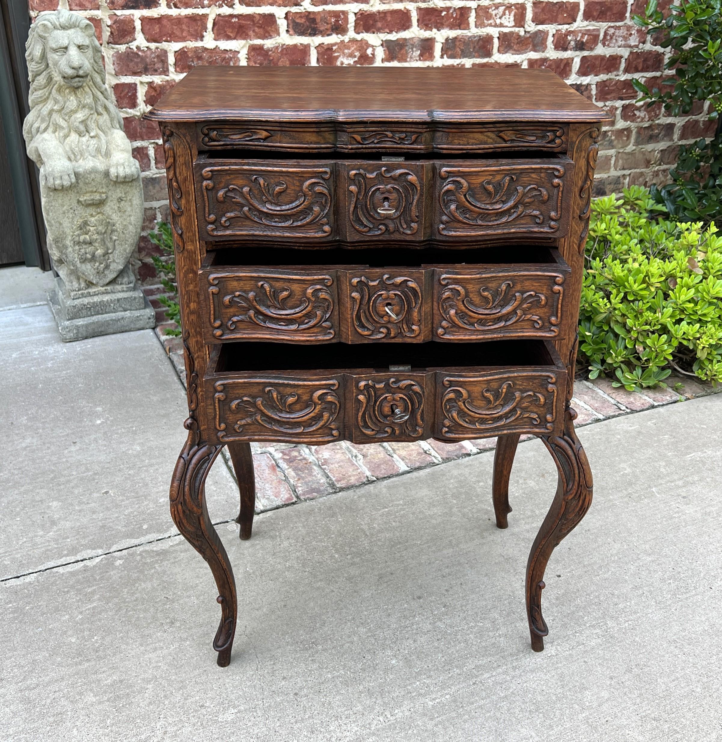 Antique French Country Chest of Drawers Lingerie Cabinet Nightstand with Keys 3