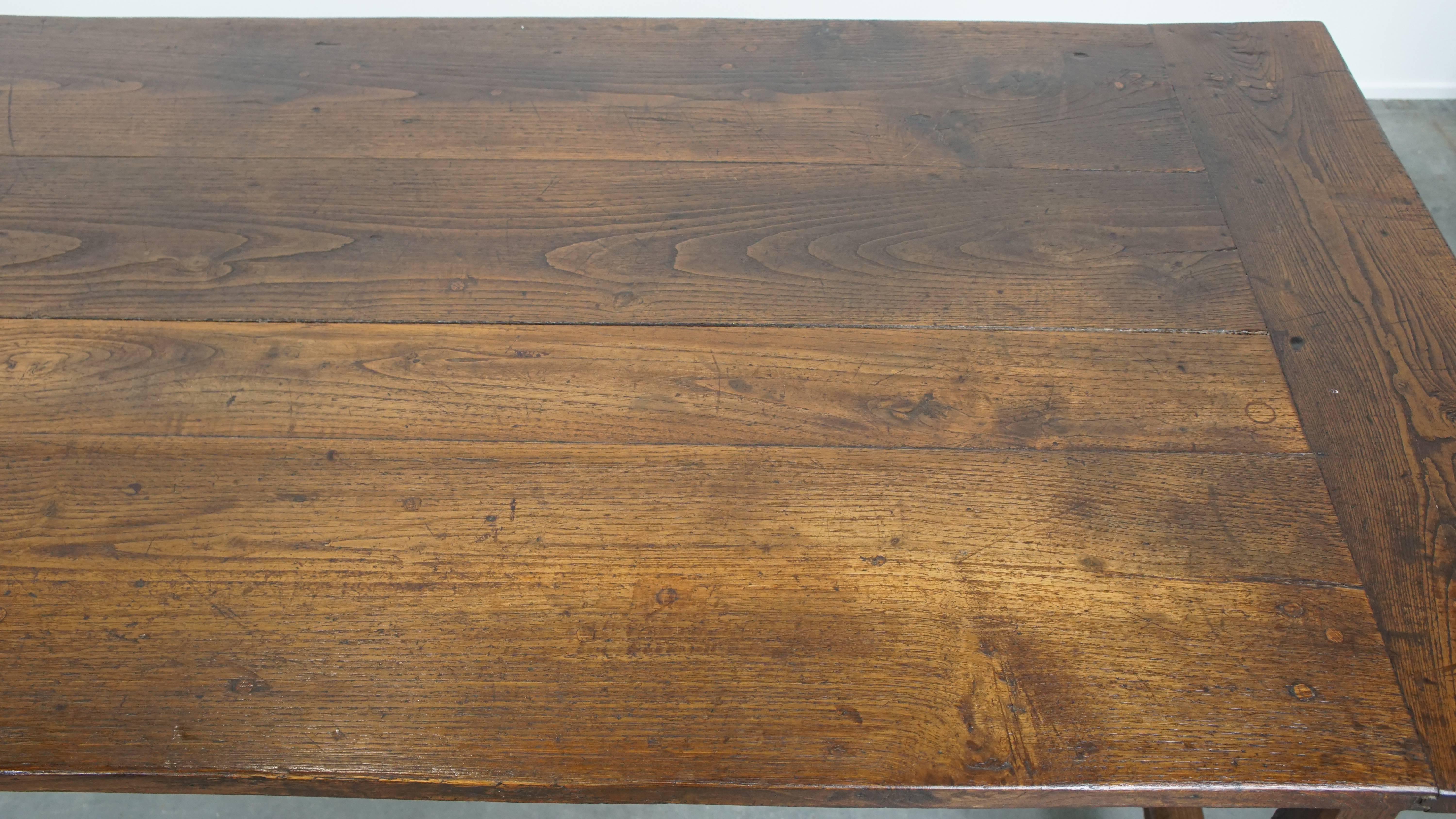 Bois Table de salle à manger en châtaignier, Antique French Country, début du 19ème siècle en vente