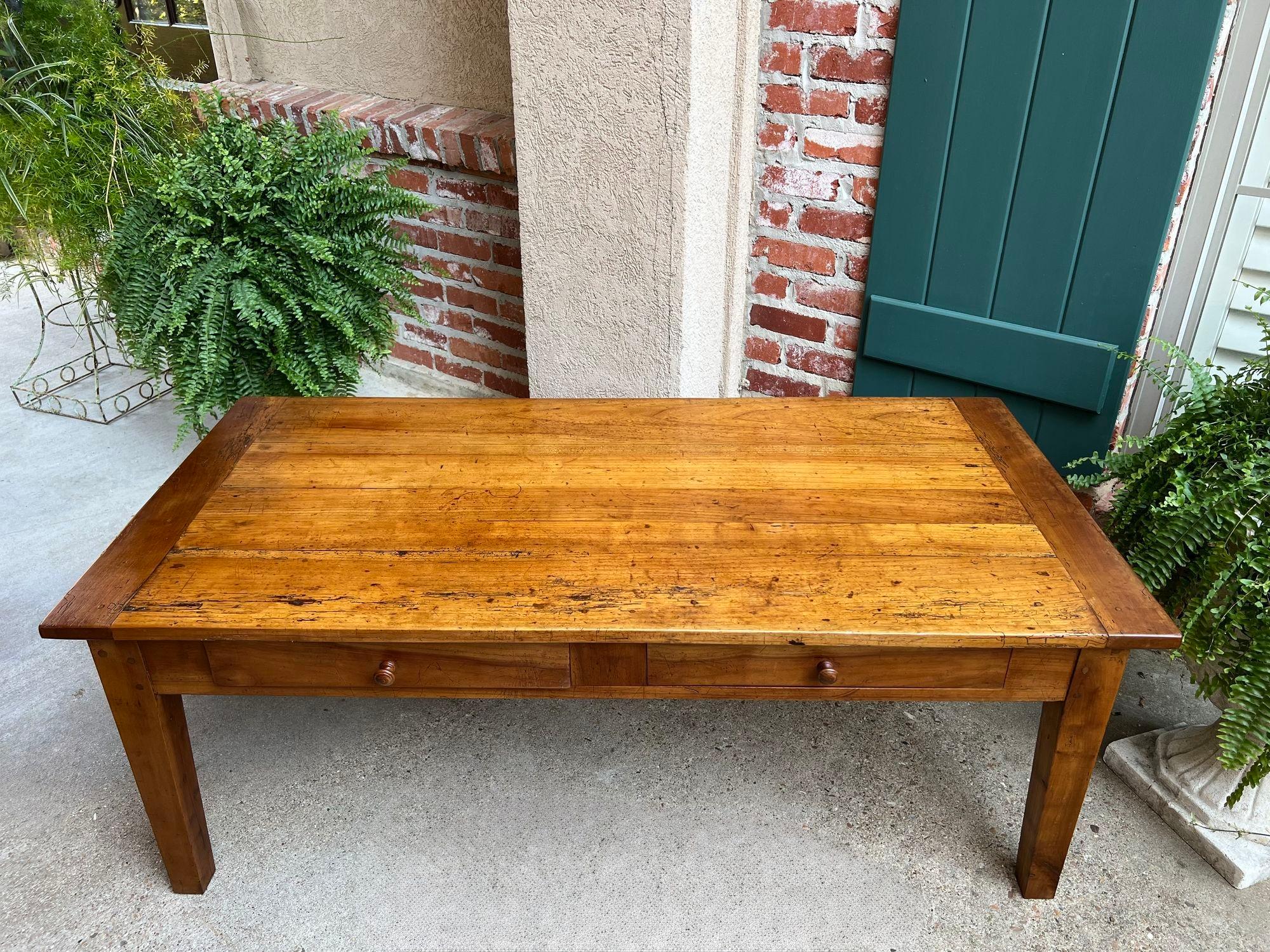 Antique French Country Coffee Table Large Rustic Wood Farm Ranch Lodge, c1910 In Good Condition In Shreveport, LA
