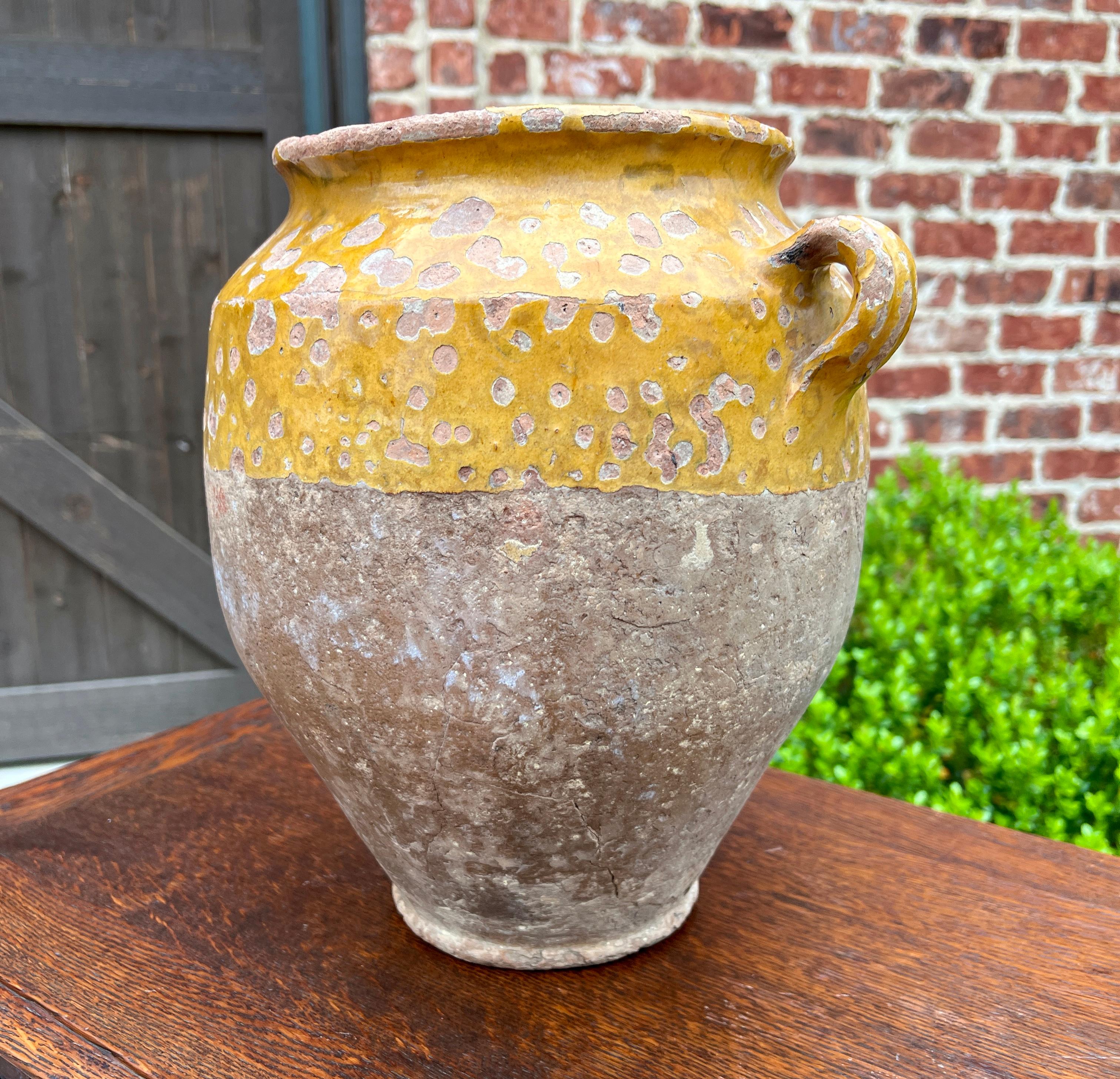 Antique French Country Confit Pot Pottery Jar Esmaltado Amarillo Ocre Grande #1 en Bueno Estado en Tyler, TX