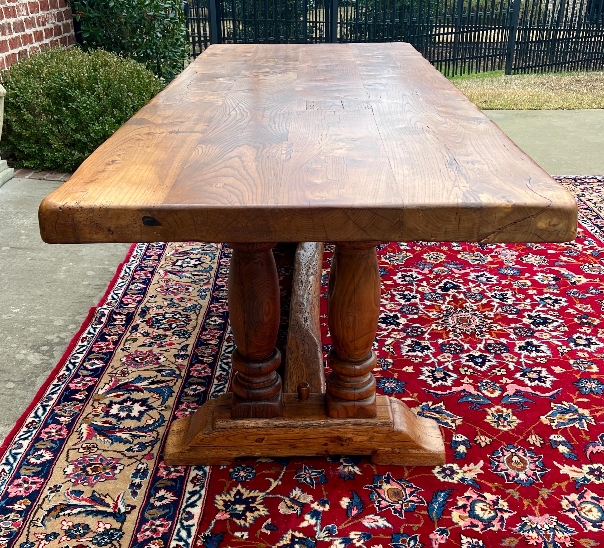 Ancienne table à manger de ferme française en chêne à double balustre, vers 1900-20 en vente 6