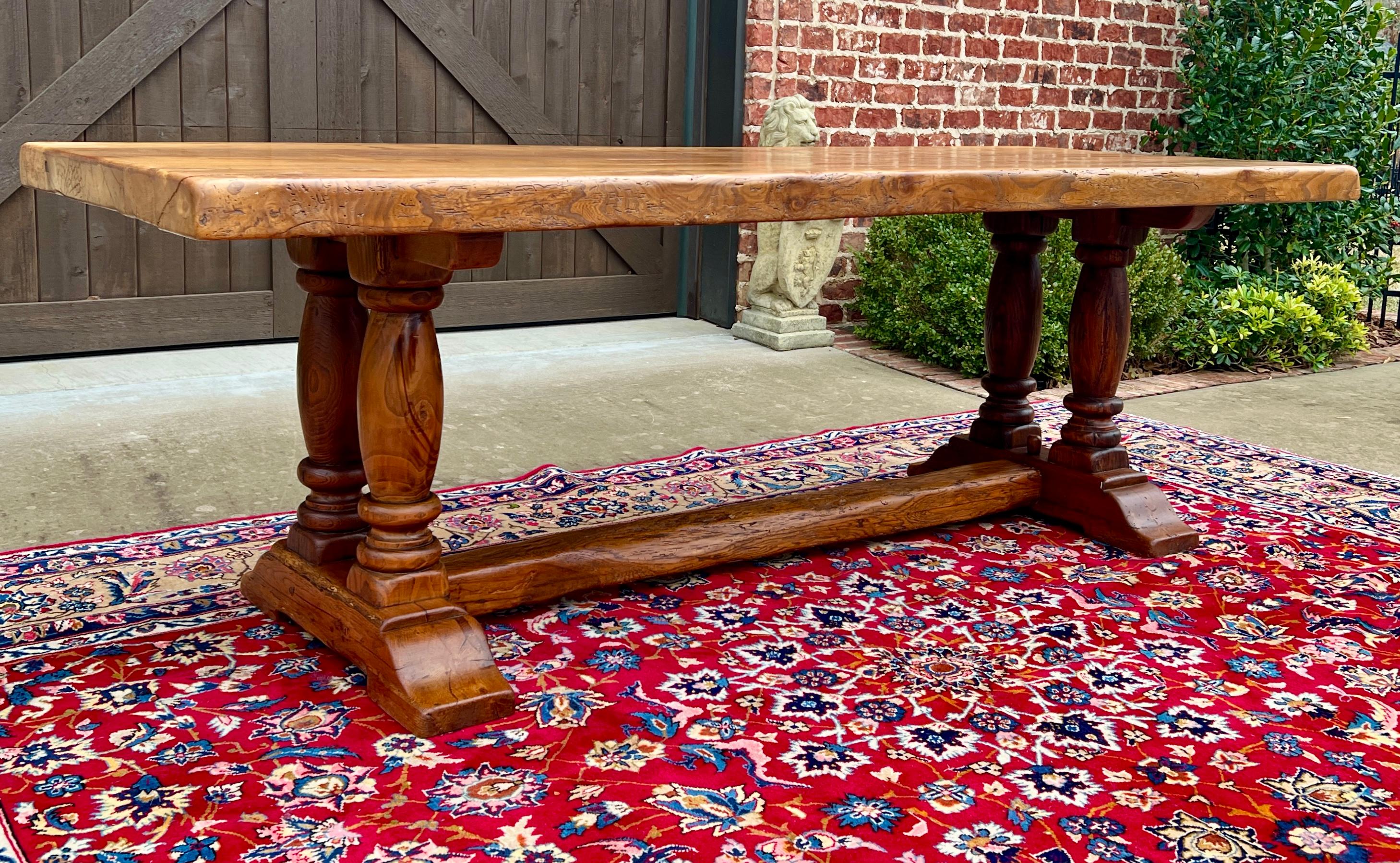 Ancienne table à manger de ferme française en chêne à double balustre, vers 1900-20 en vente 8