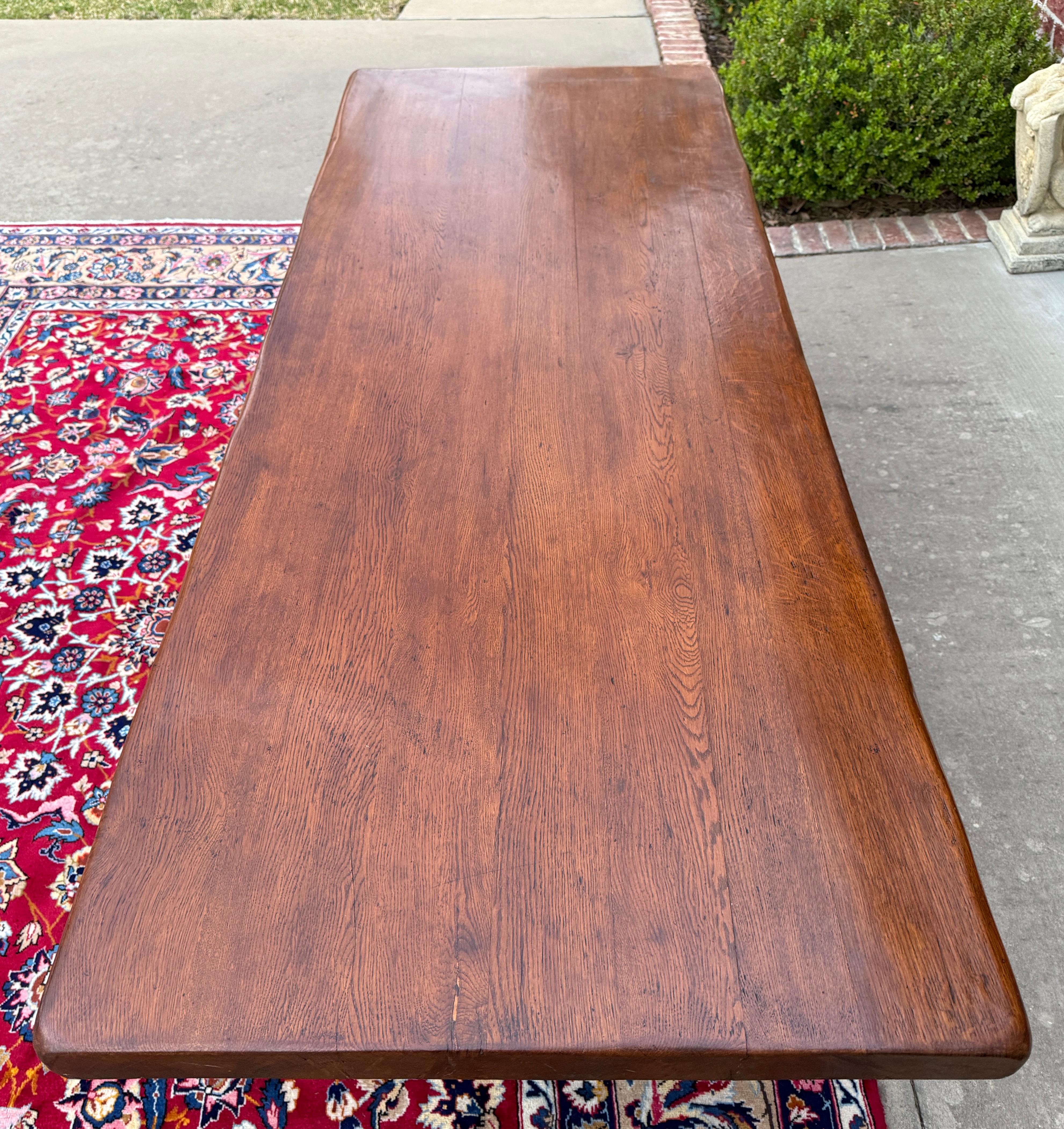 Ancienne table à manger de ferme française en chêne à double balustre vers 1900-20 en vente 10