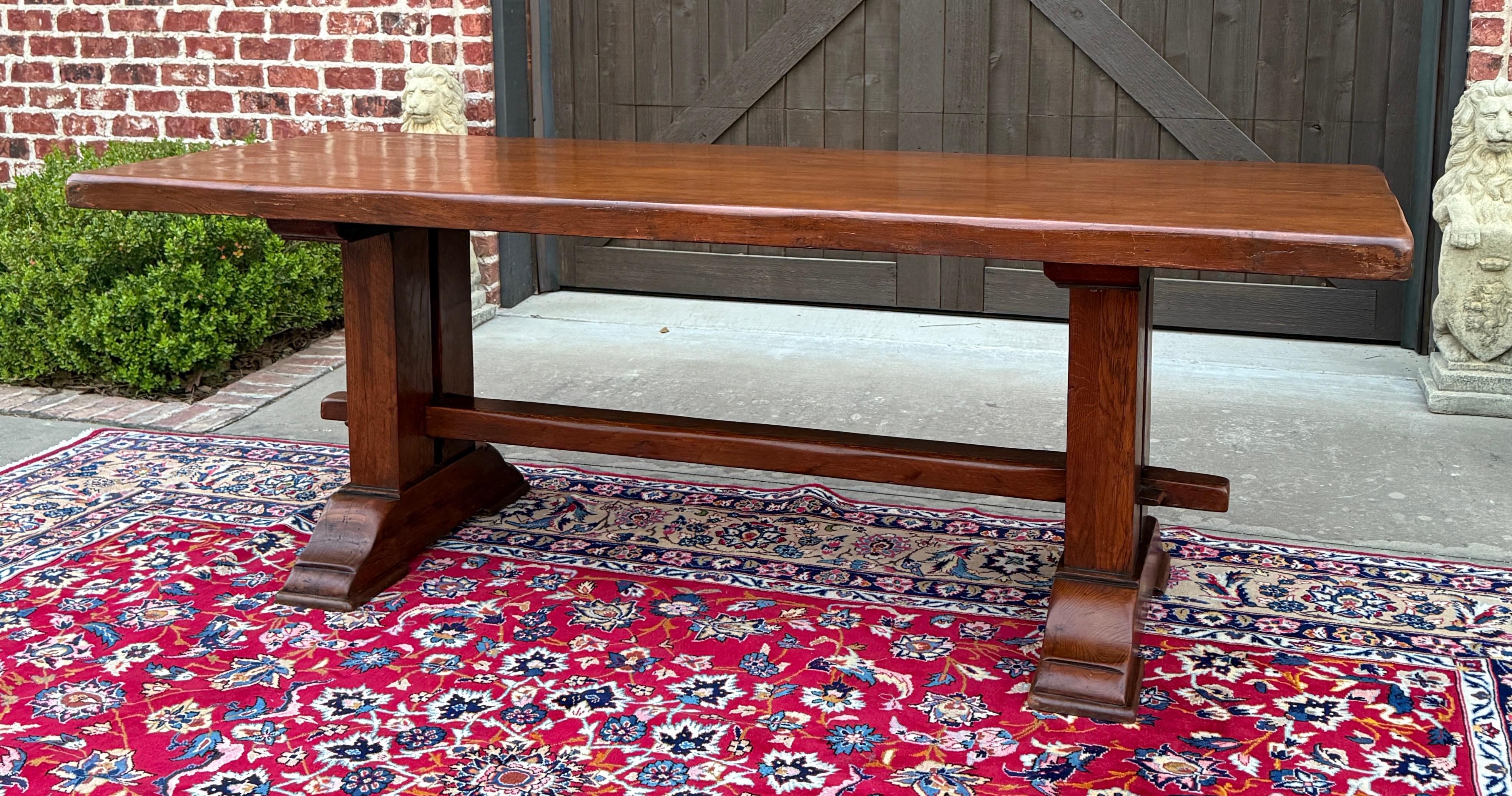 Provincial français Ancienne table à manger de ferme française en chêne à double balustre vers 1900-20 en vente