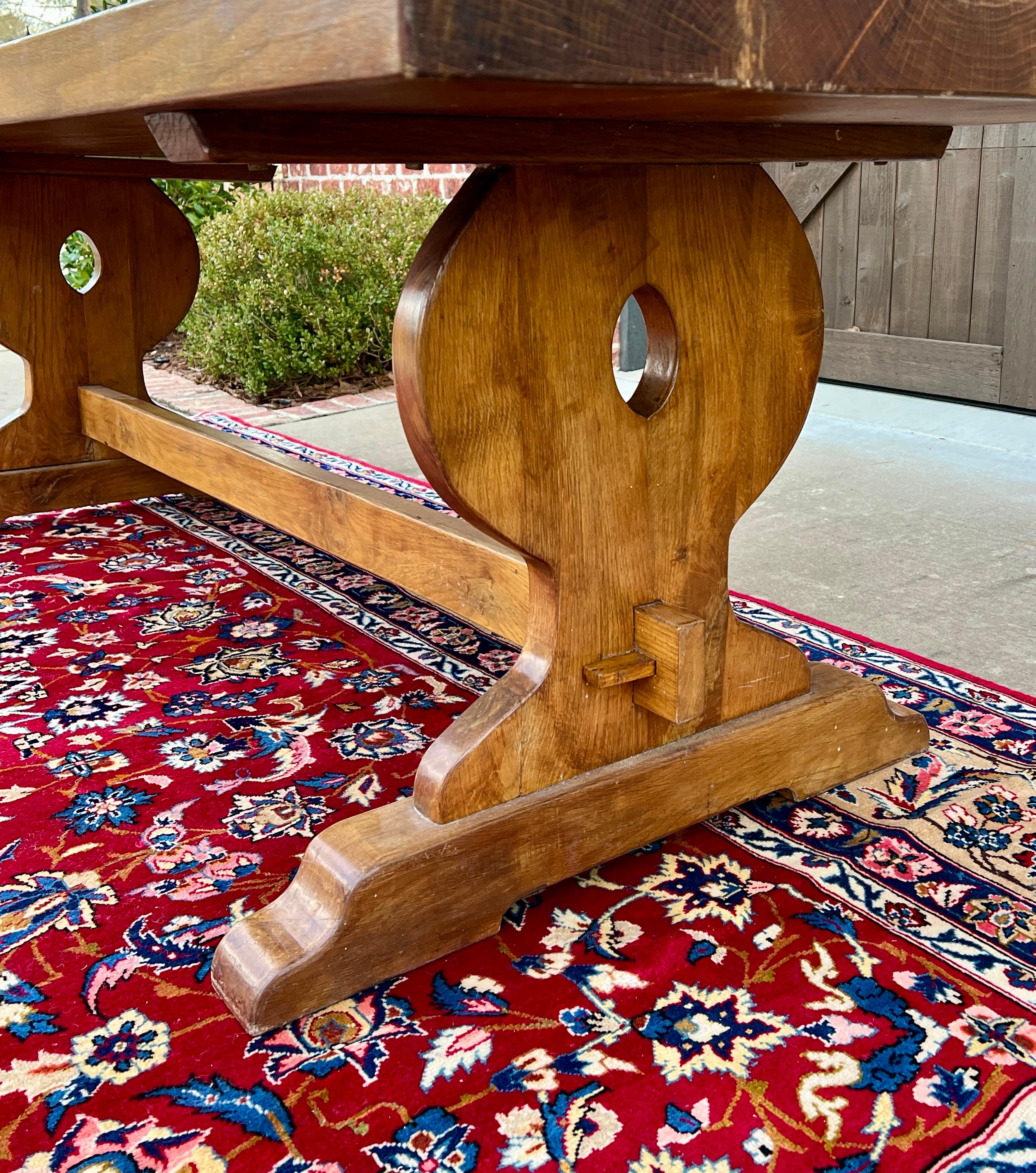Antique French Country Farm Dining Table Farmhouse Trestle Base Honey Oak c.1920 in vendita 2