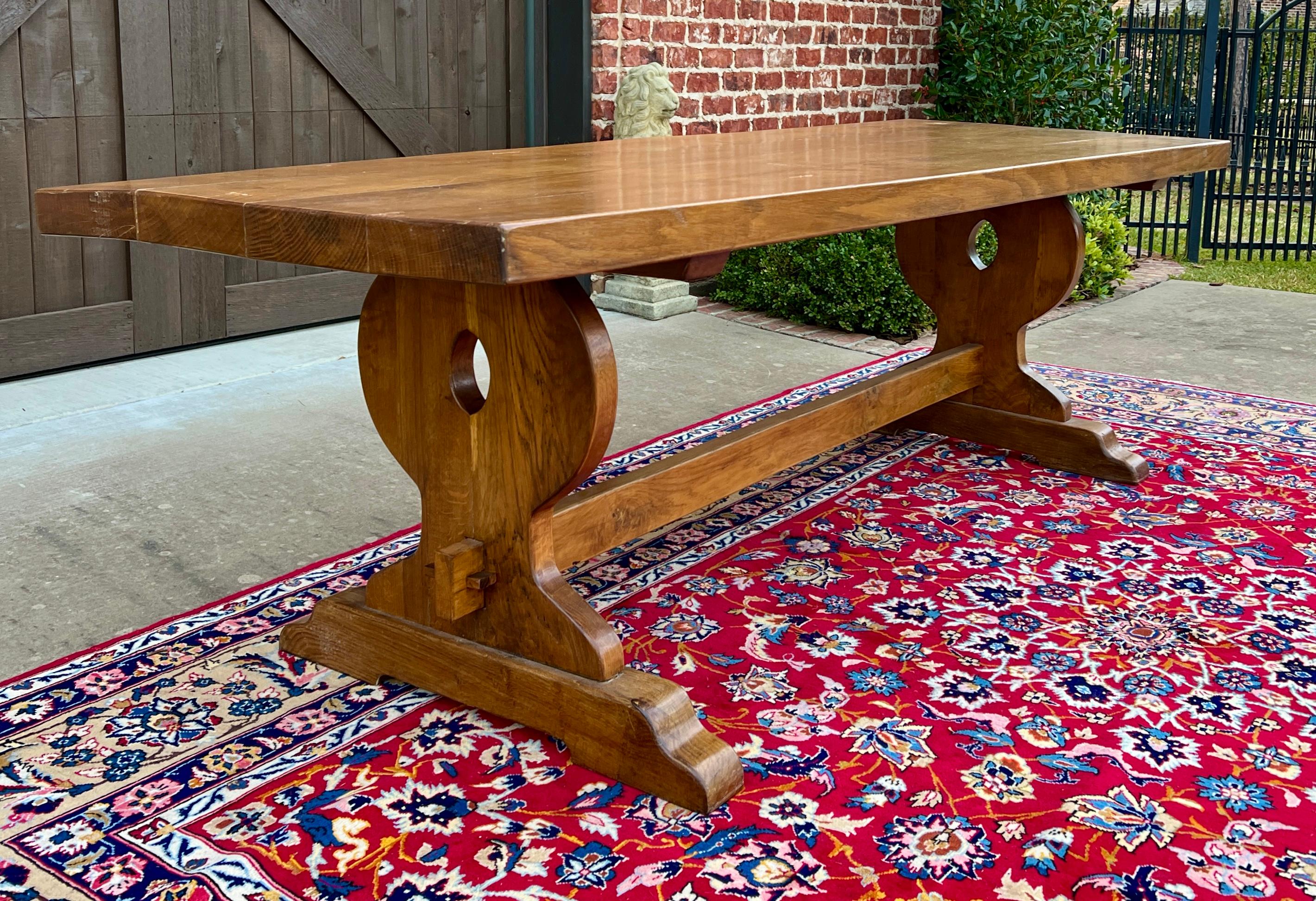 Antique French Country Farm Dining Table Farmhouse Trestle Base Honey Oak c.1920 in vendita 3