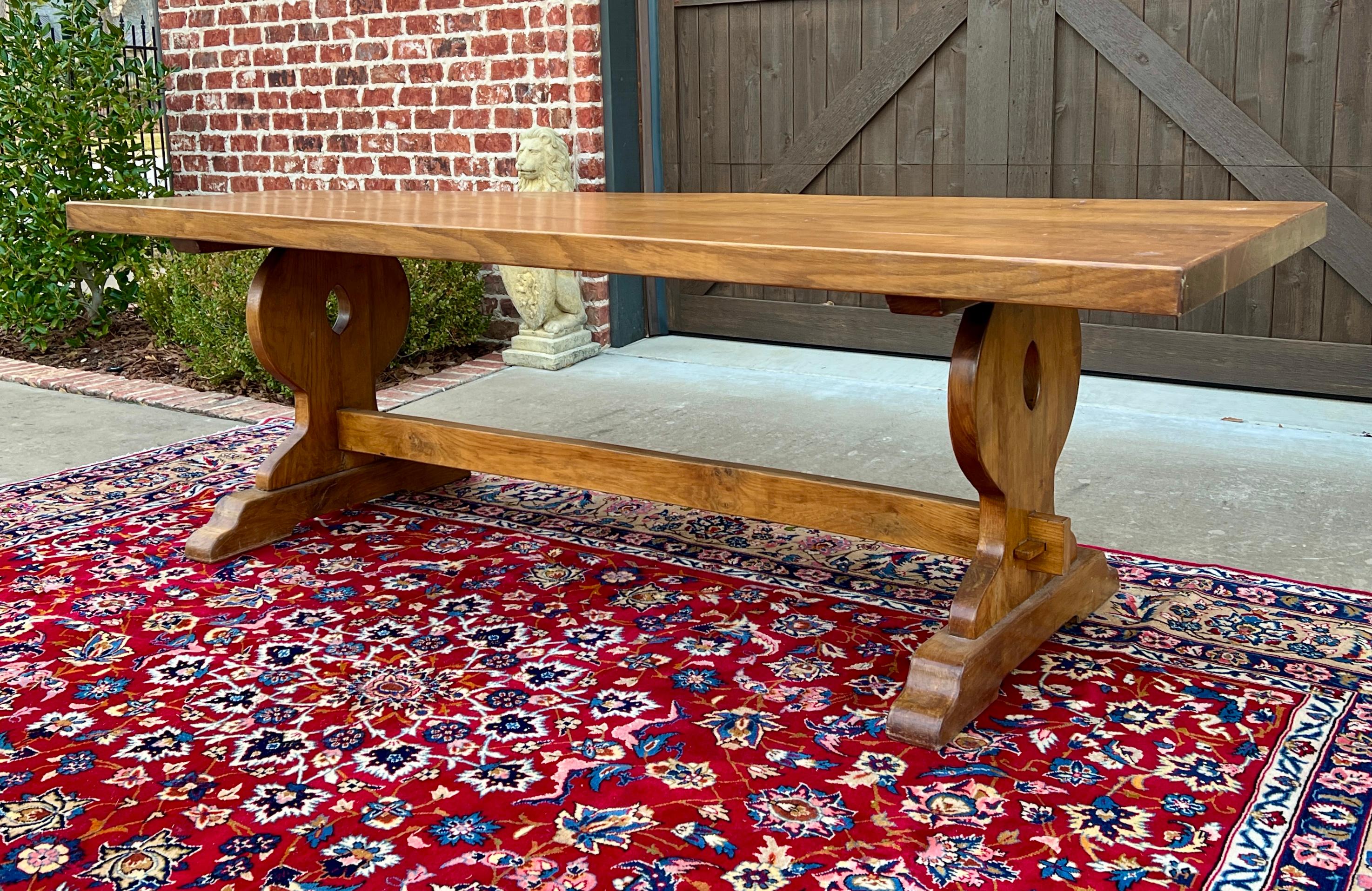 Antique French Country Farm Dining Table Farmhouse Trestle Base Honey Oak c.1920 in vendita 6