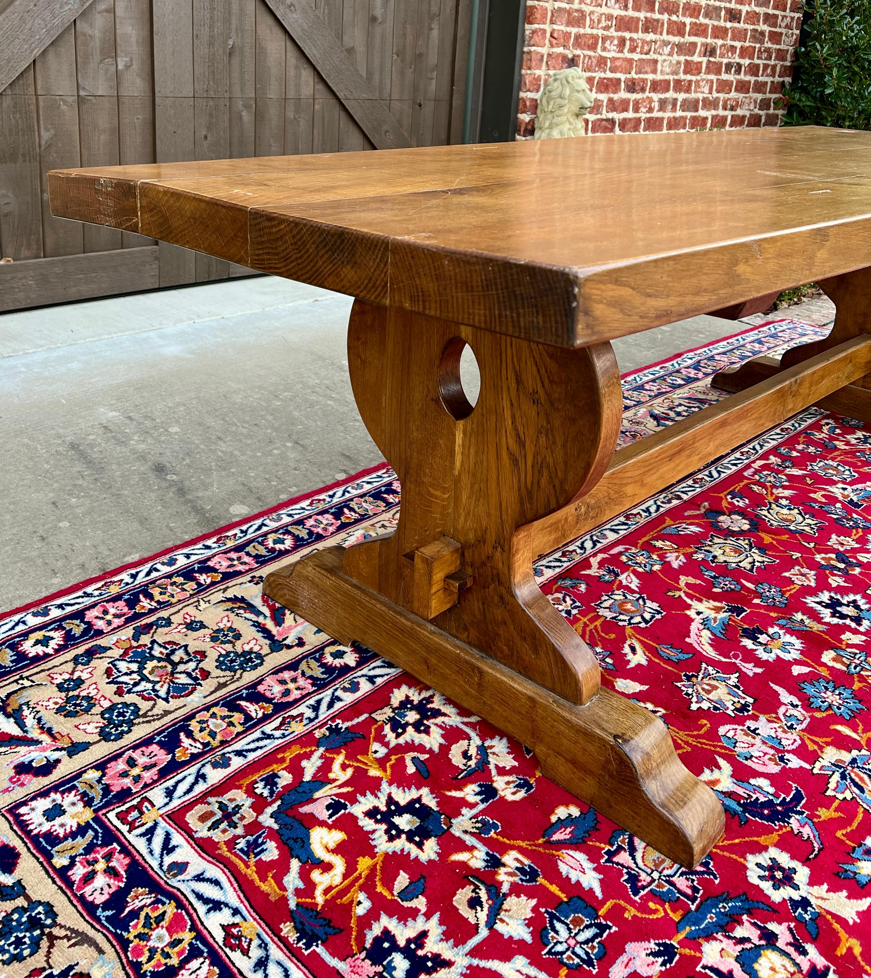Antique French Country Farm Dining Table Farmhouse Trestle Base Honey Oak c.1920 in vendita 8