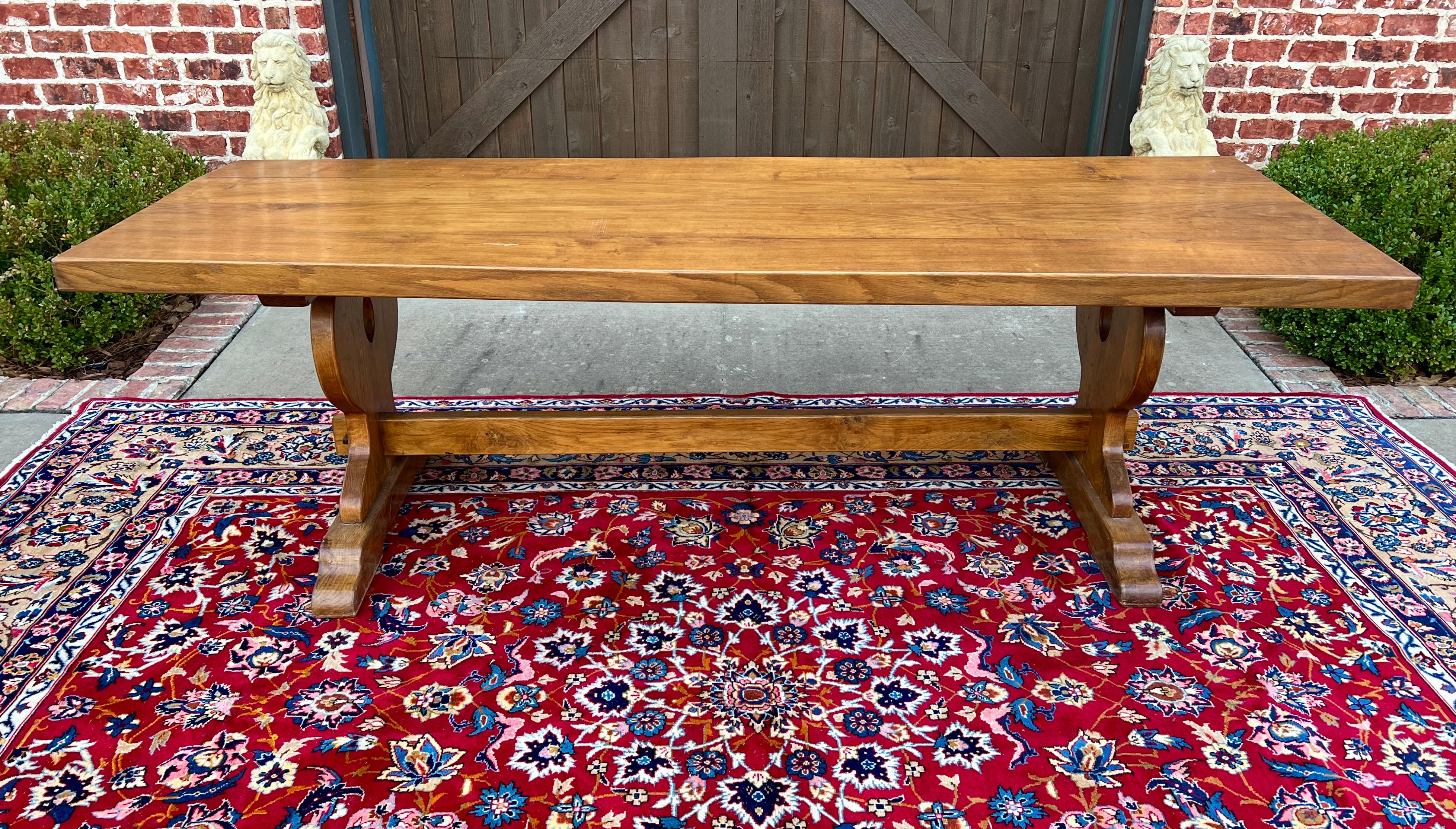 Antique French Country Farm Dining Table Farmhouse Trestle Base Honey Oak c.1920 in vendita 9