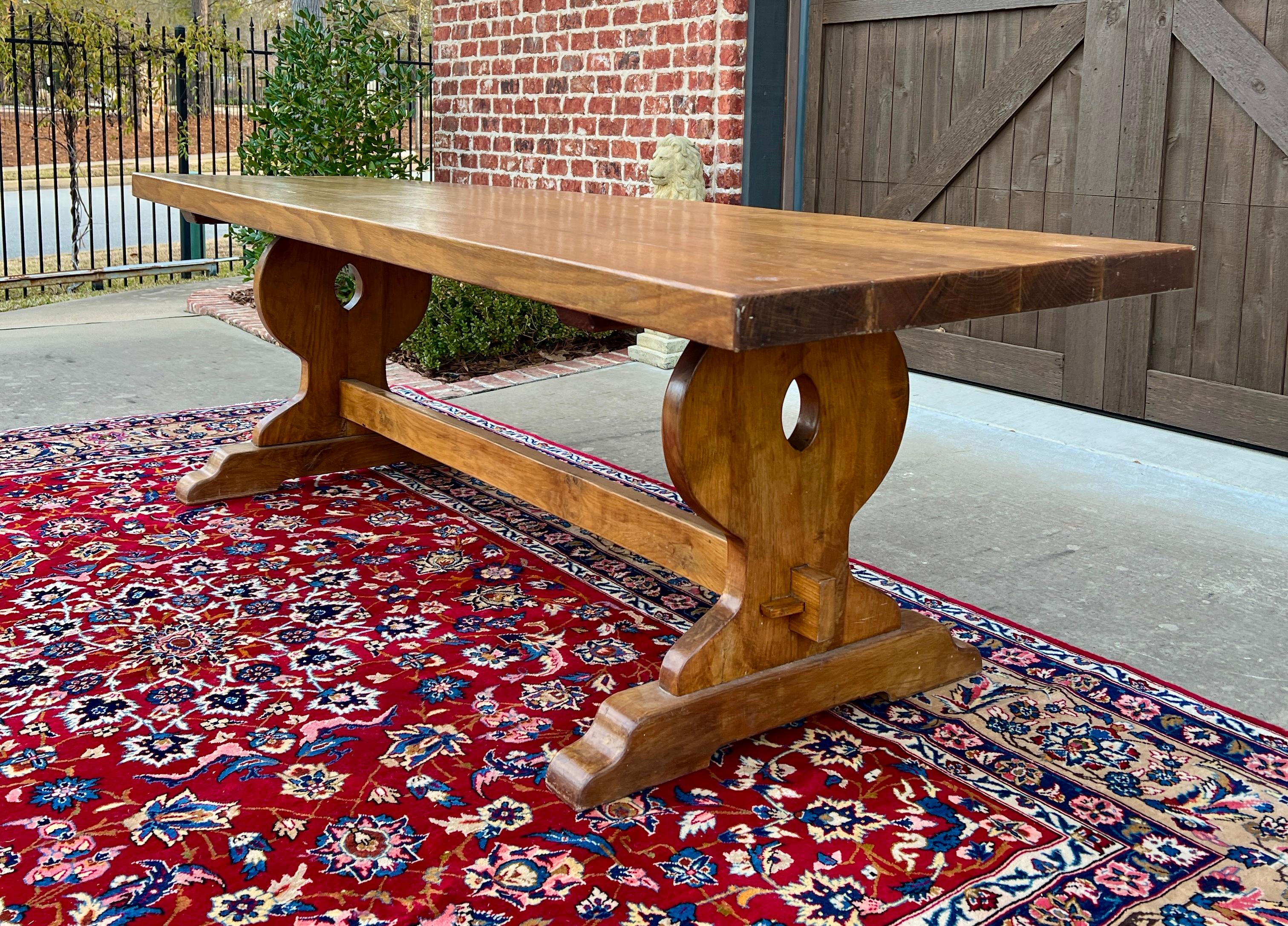 Antique French Country Farm Dining Table Farmhouse Trestle Base Honey Oak c.1920 in vendita 11