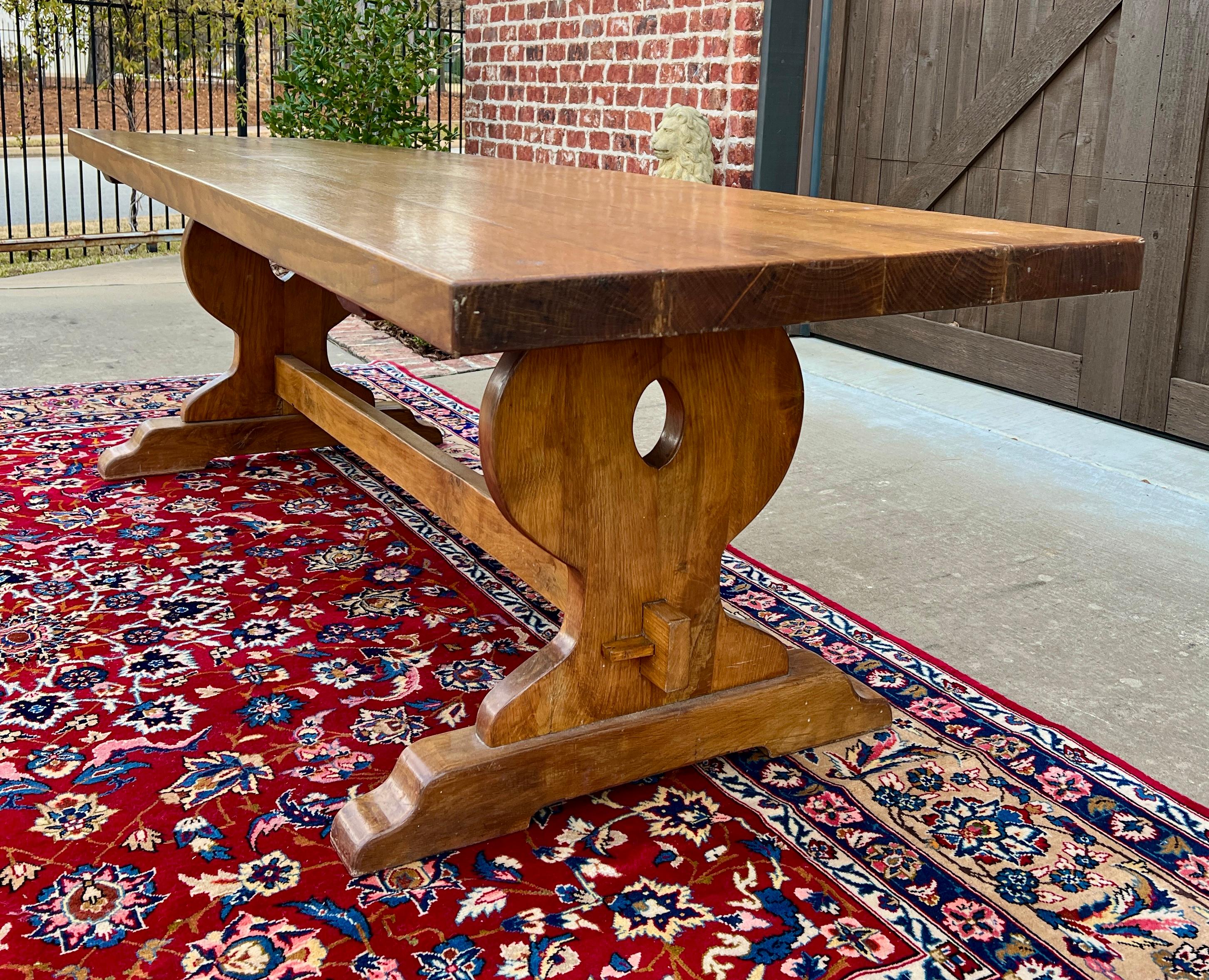 Antique French Country Farm Dining Table Farmhouse Trestle Base Honey Oak c.1920 in vendita 1