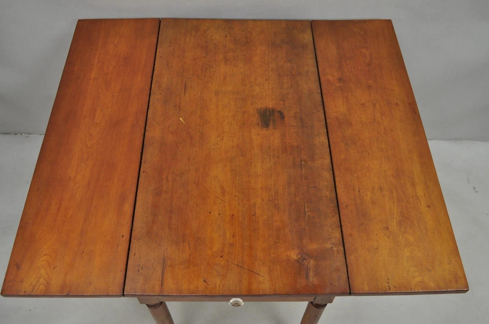XIX secolo Antique French Country Farmhouse Cherry Wood Drop Leaf Pembroke Dining Table in vendita