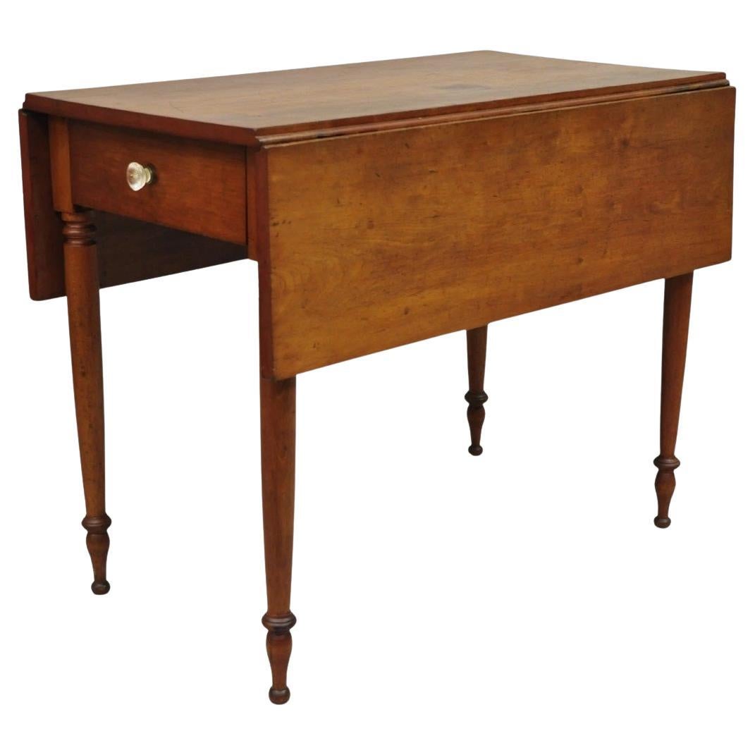 Antique French Country Farmhouse Cherry Wood Drop Leaf Pembroke Dining Table in vendita