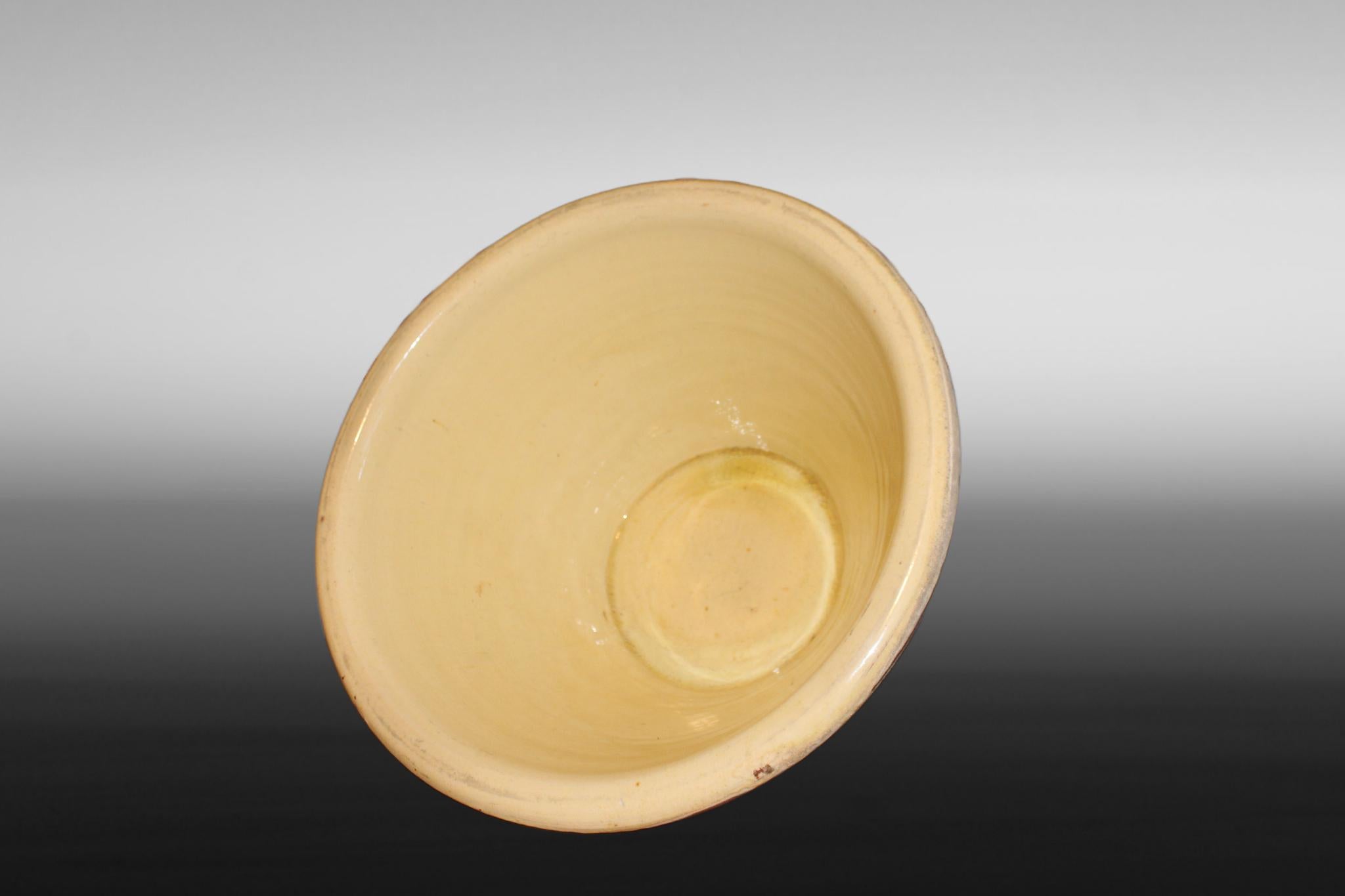 Antique French Country Farmhouse Dairy Bowl (bol à lait) en vente 4