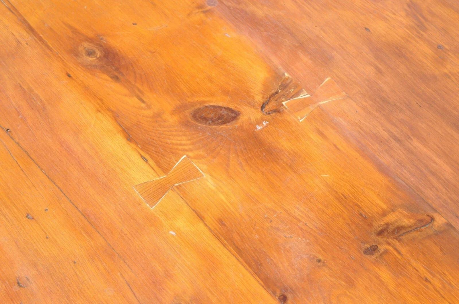 Antique French Country Farmhouse Extension Pine Wood Large Banquet Dining Table en vente 2