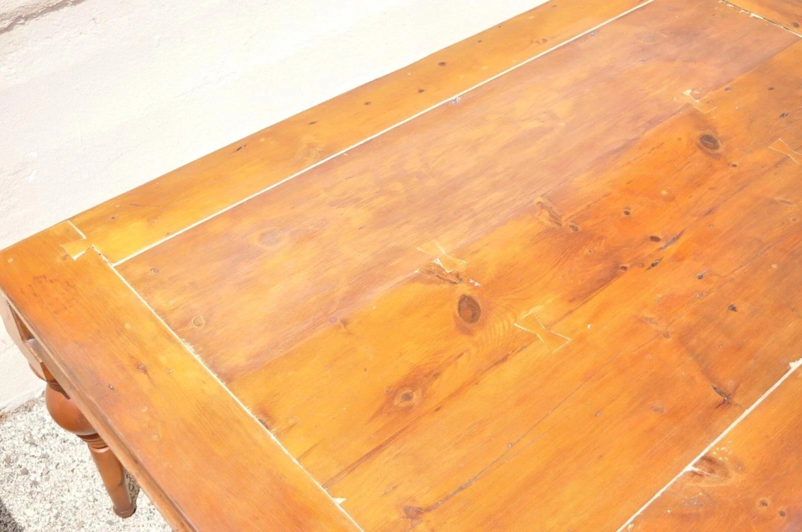 Antique French Country Farmhouse Extension Pine Wood Large Banquet Dining Table en vente 3