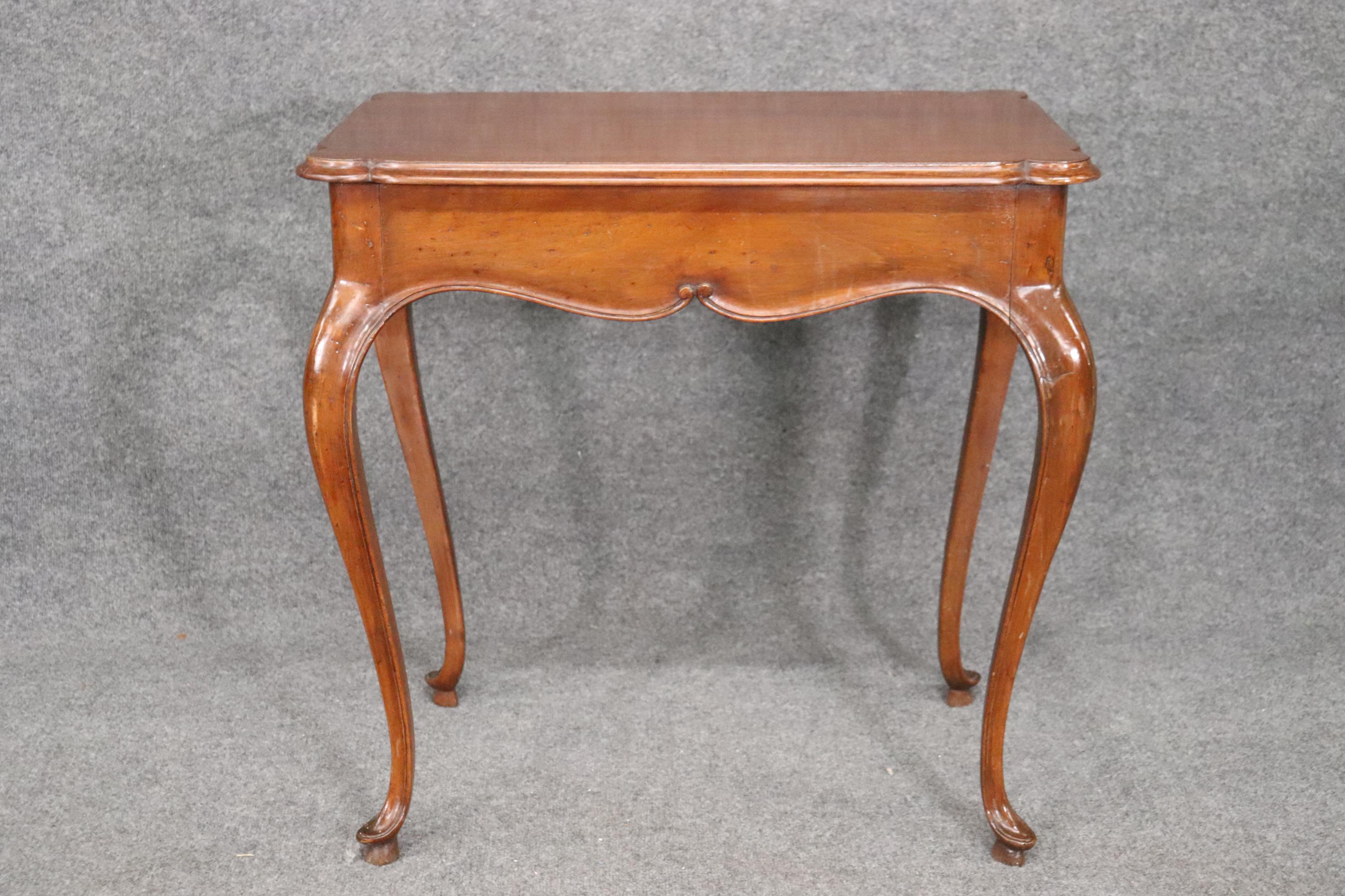 Early 20th Century Antique French Country Louis XV Walnut Writing Desk Table, Circa 1920 For Sale
