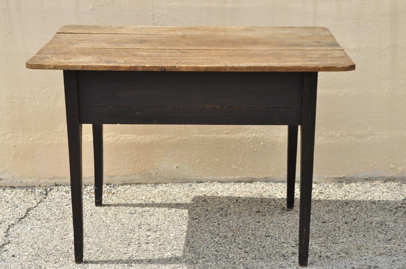 Antique French Country Rustic Black Distress Painted 1 Drawer Breakfast Table For Sale 4