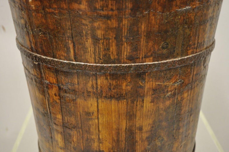 Antique French Country Primitive Large Wooden Water Well Bucket Pail with Handle For Sale 2