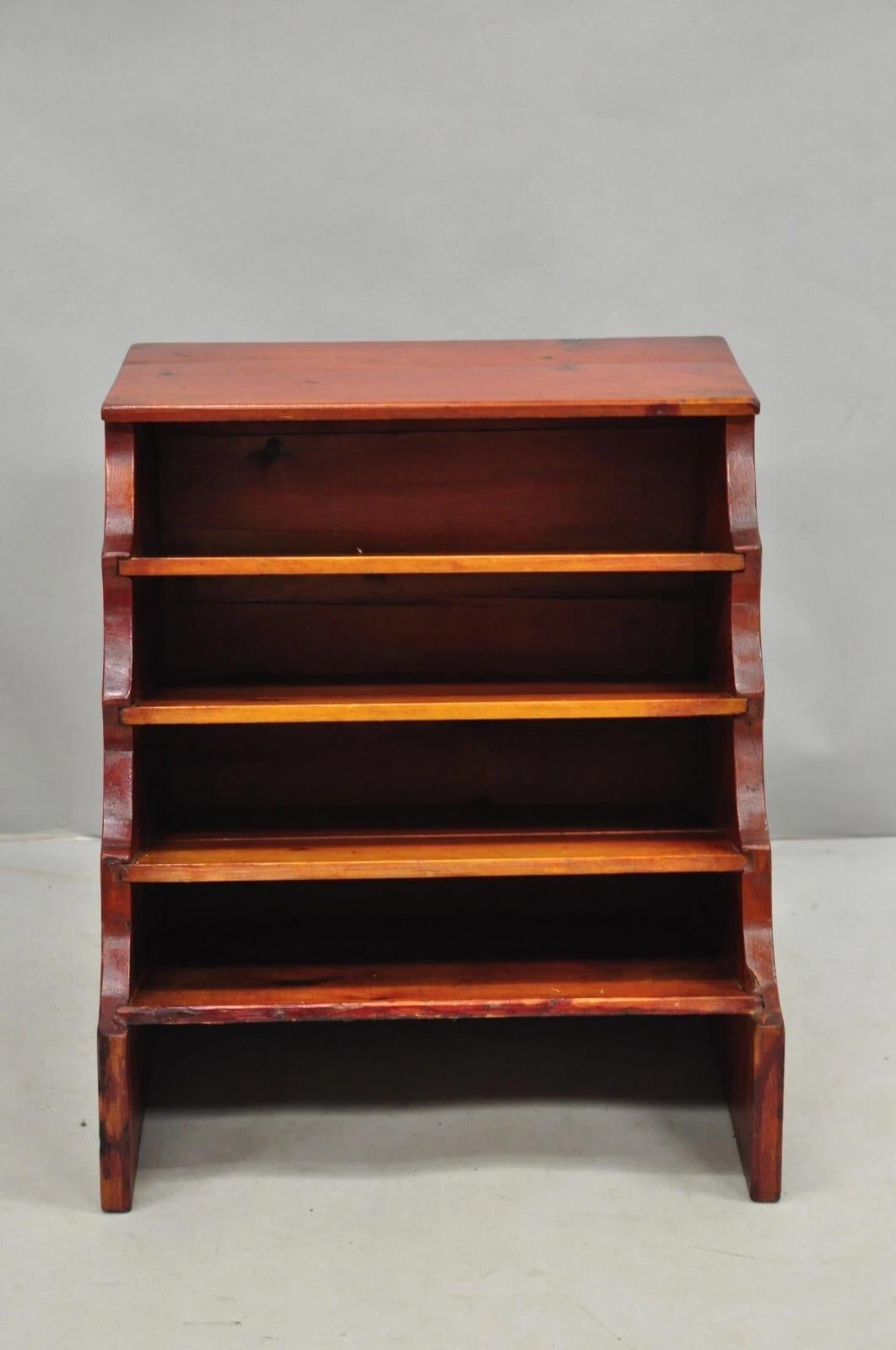 Primitivo Antique French Country Primitive Pine Wood Farmhouse Magazine Rack Book Stand in vendita
