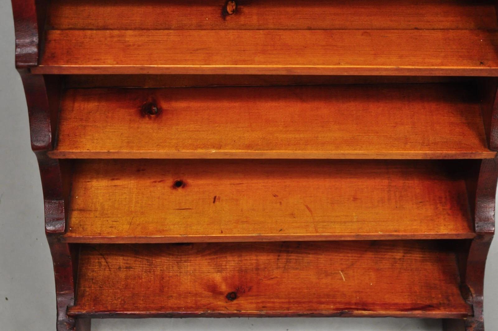 Antique French Country Primitive Pine Wood Farmhouse Magazine Rack Book Stand In condizioni buone in vendita a Philadelphia, PA